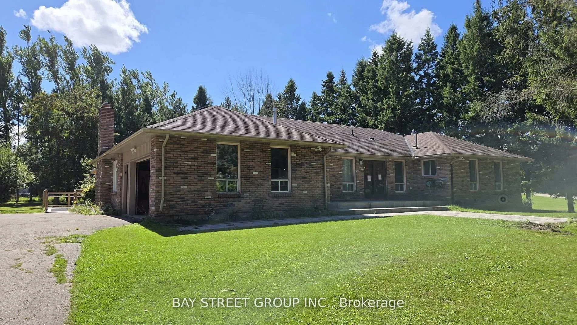 Photo 30 of 49 Maplewood Drive, Amaranth, Rural Amaranth — HOMEH