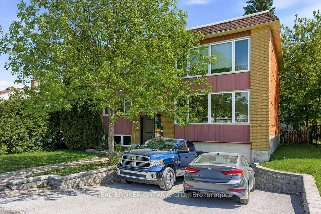 Photo 2 of Unit #1, 2187 Plesser Street, Ottawa, Elmvale Acres/Urbandale — HOMEH