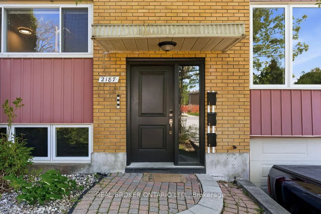 Photo 4 of Unit #1, 2187 Plesser Street, Ottawa, Elmvale Acres/Urbandale — HOMEH