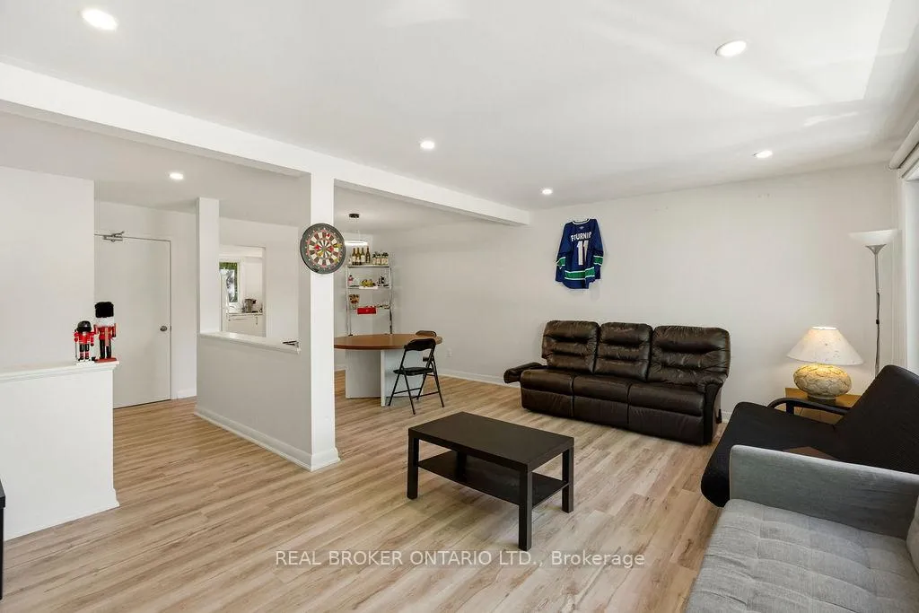 Photo 13 of Unit #1, 2187 Plesser Street, Ottawa, Elmvale Acres/Urbandale — HOMEH