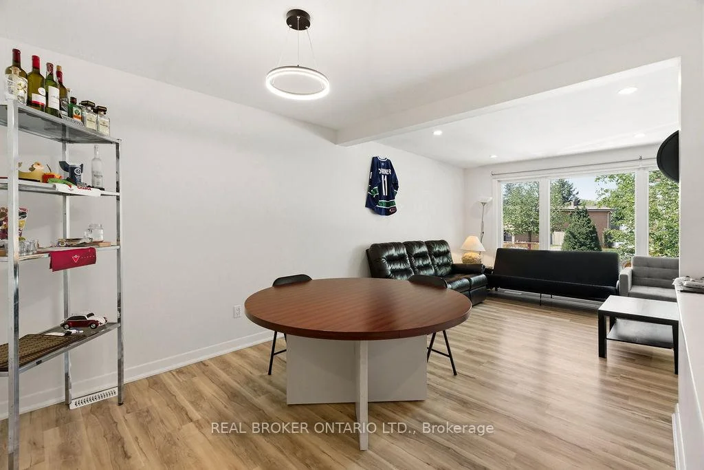 Photo 10 of Unit #1, 2187 Plesser Street, Ottawa, Elmvale Acres/Urbandale — HOMEH
