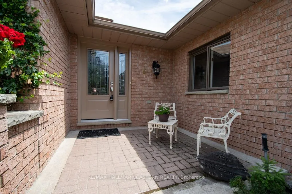 Photo 4 of 4 Ports Drive, Kawartha Lakes, Bobcaygeon — HOMEH