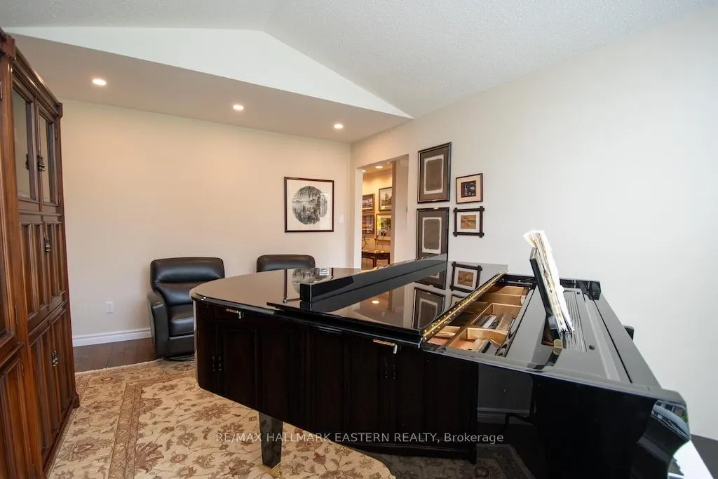 Photo 21 of 4 Ports Drive, Kawartha Lakes, Bobcaygeon — HOMEH