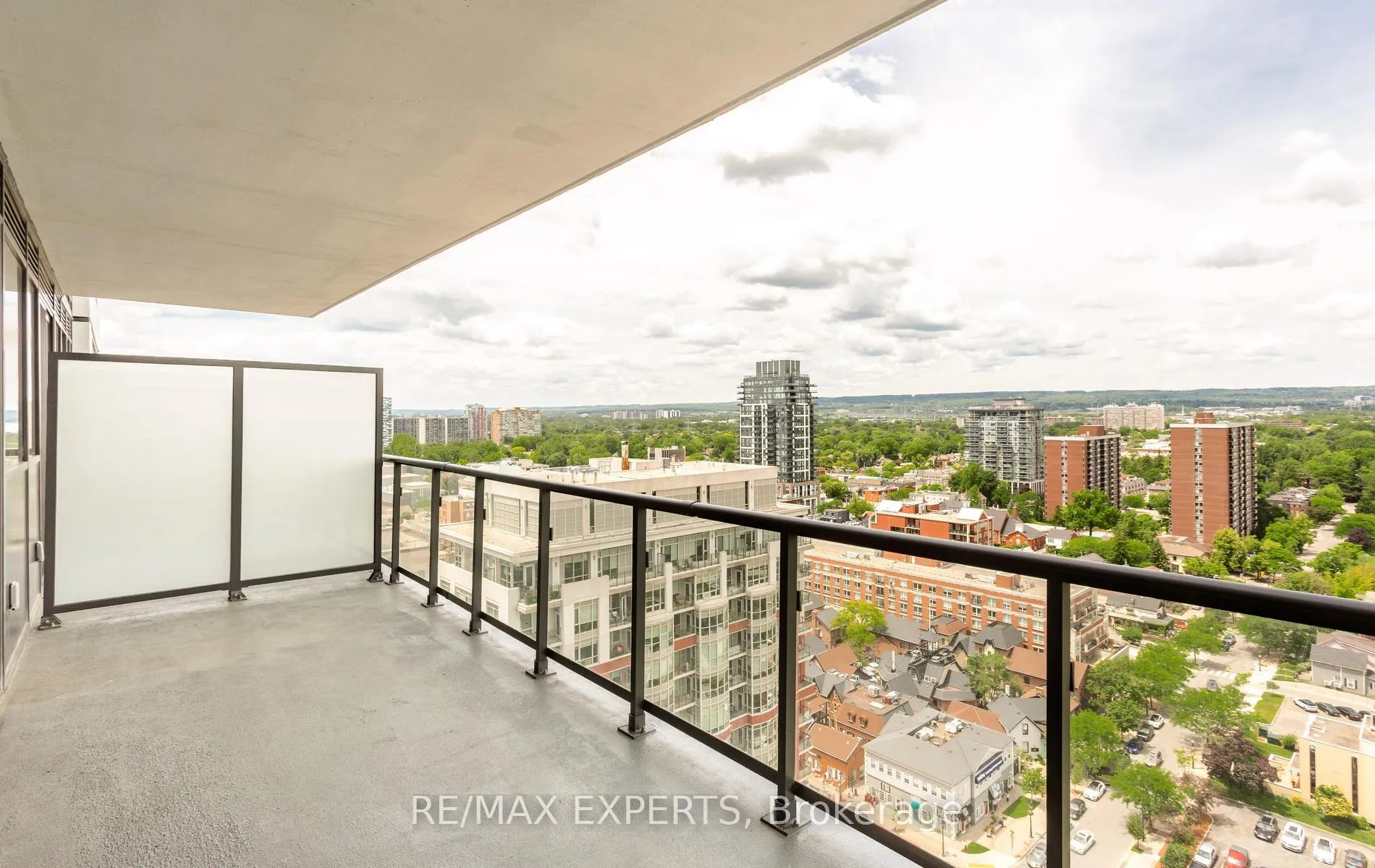 Photo 36 of 2075 Lakeshore Road, Burlington, Brant — HOMEH