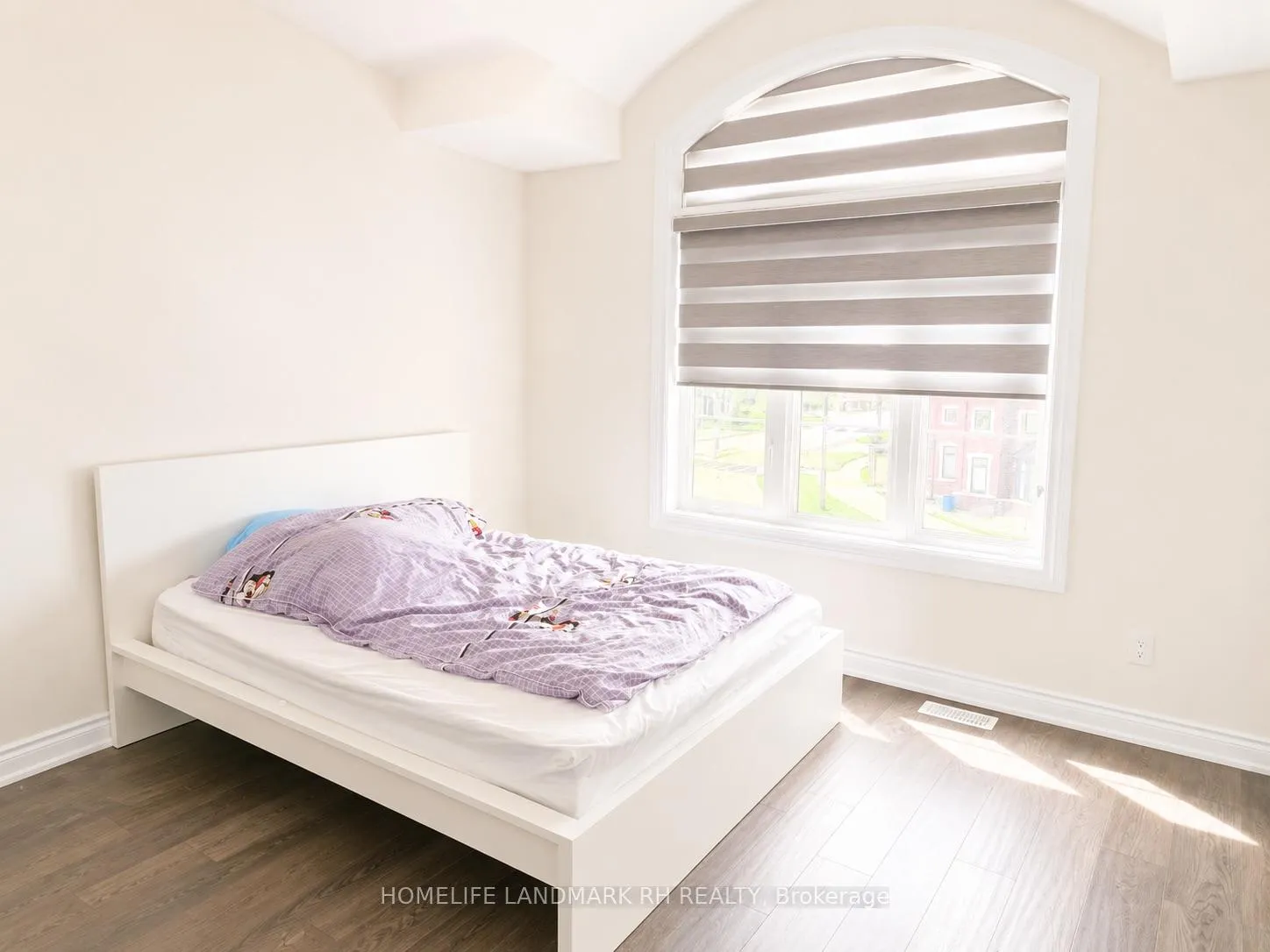 Photo 9 of 32 York Downs Boulevard S, Markham, Angus Glen — HOMEH