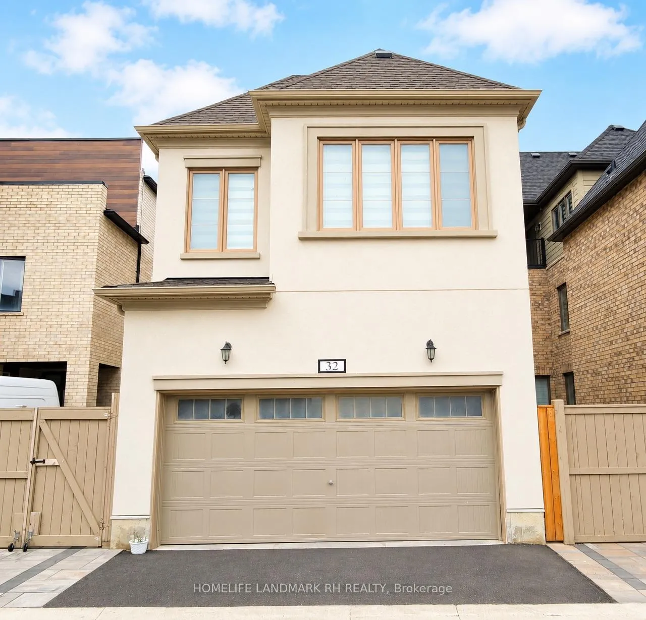 Photo 13 of 32 York Downs Boulevard S, Markham, Angus Glen — HOMEH