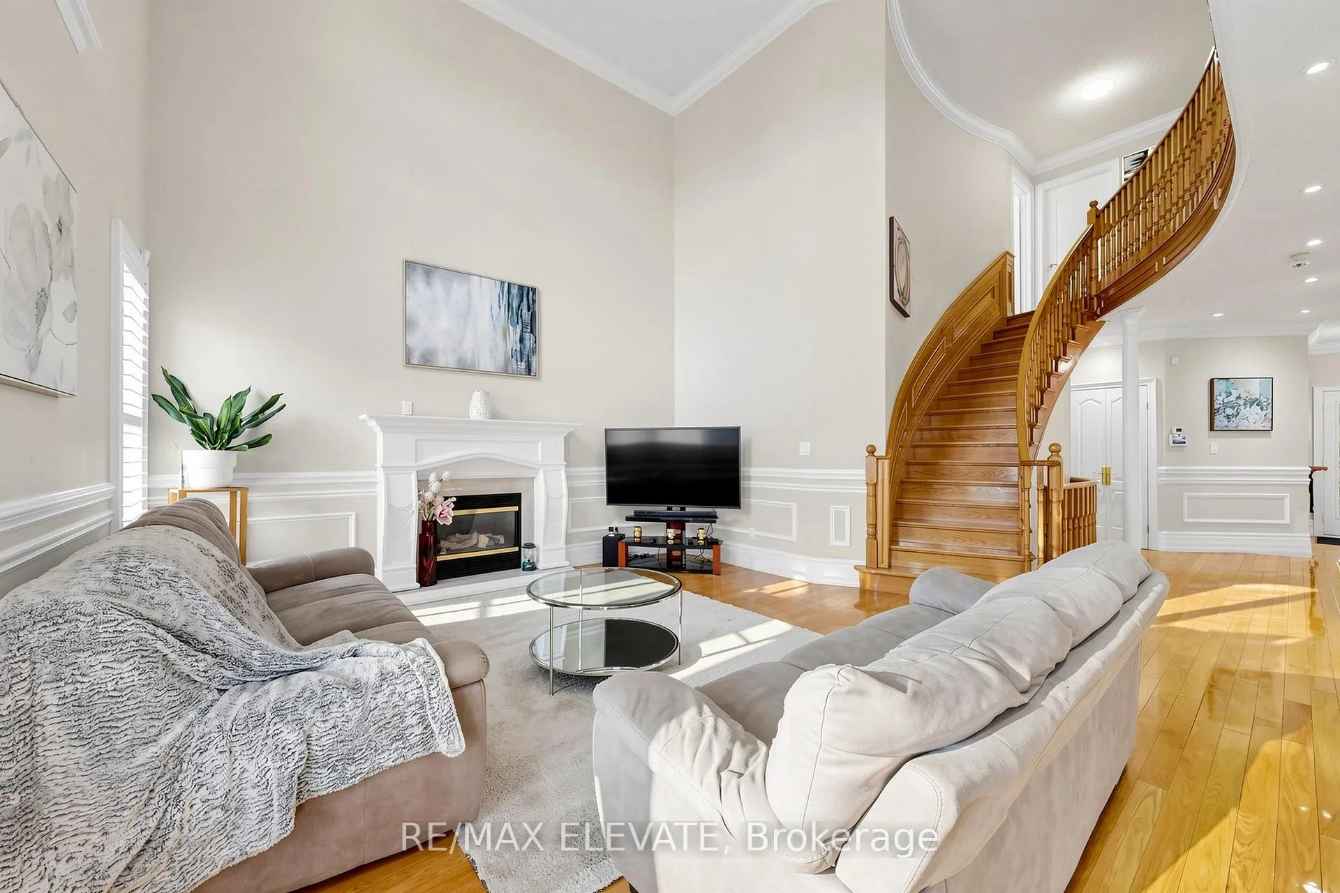 Photo 12 of 11 Joshua Boulevard, Whitby, Brooklin — HOMEH