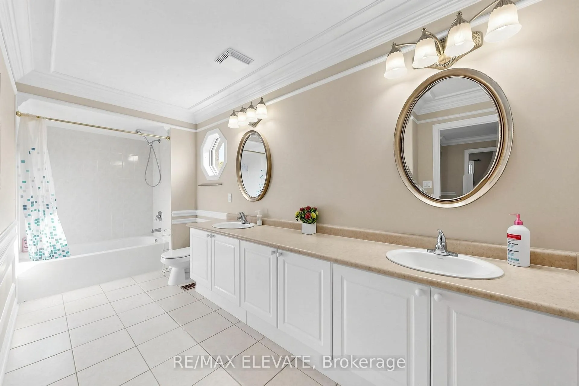 Photo 35 of 11 Joshua Boulevard, Whitby, Brooklin — HOMEH