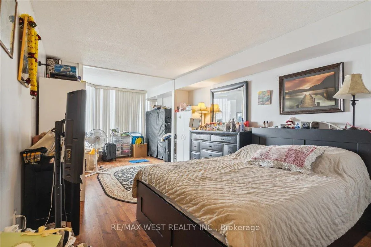 Photo 28 of Unit 905, 26 Hanover Road, Brampton, Queen Street Corridor — HOMEH