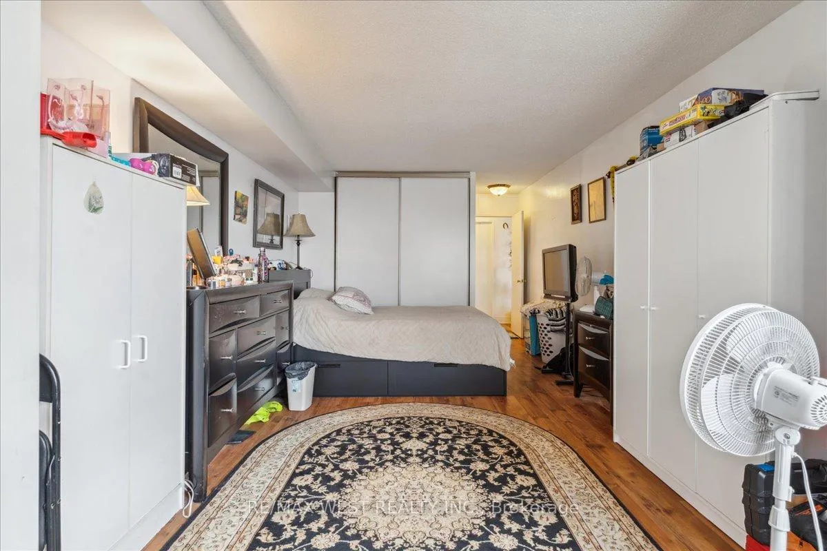 Photo 31 of Unit 905, 26 Hanover Road, Brampton, Queen Street Corridor — HOMEH