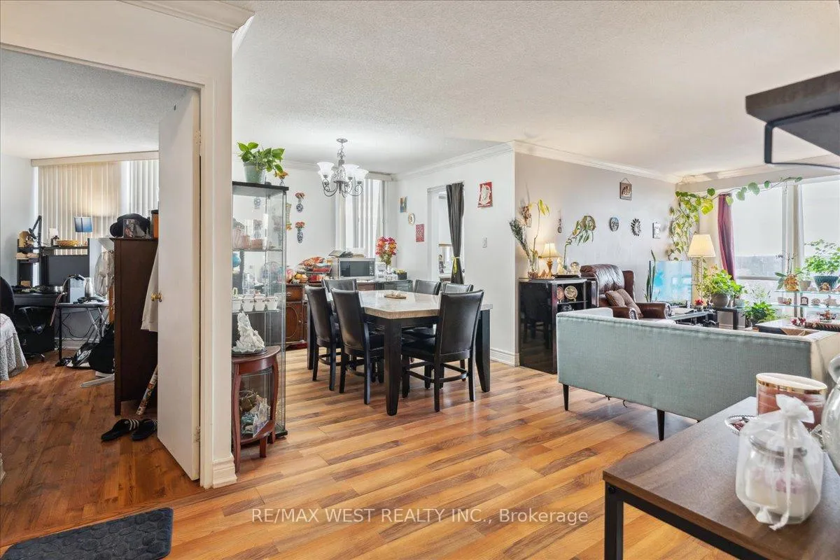 Photo 35 of Unit 905, 26 Hanover Road, Brampton, Queen Street Corridor — HOMEH