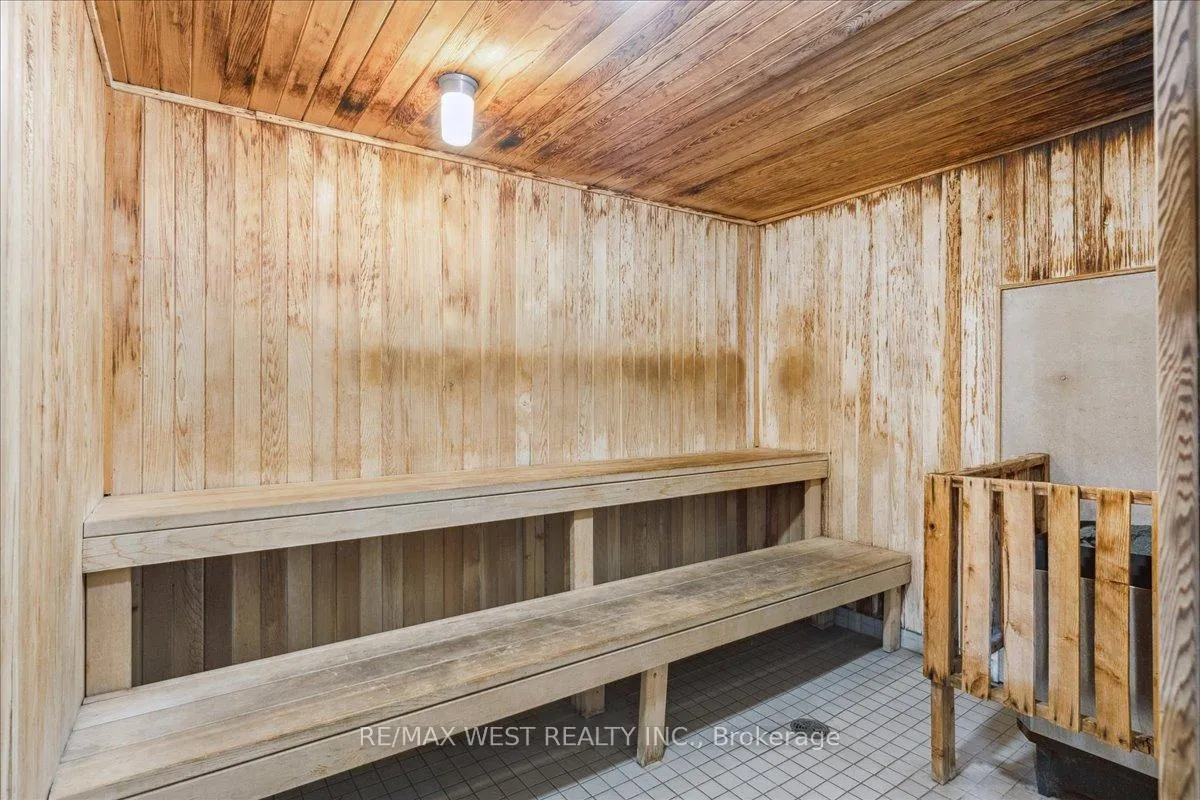 Photo 9 of Unit 905, 26 Hanover Road, Brampton, Queen Street Corridor — HOMEH