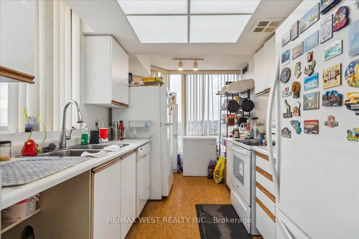 Photo 40 of Unit 905, 26 Hanover Road, Brampton, Queen Street Corridor — HOMEH