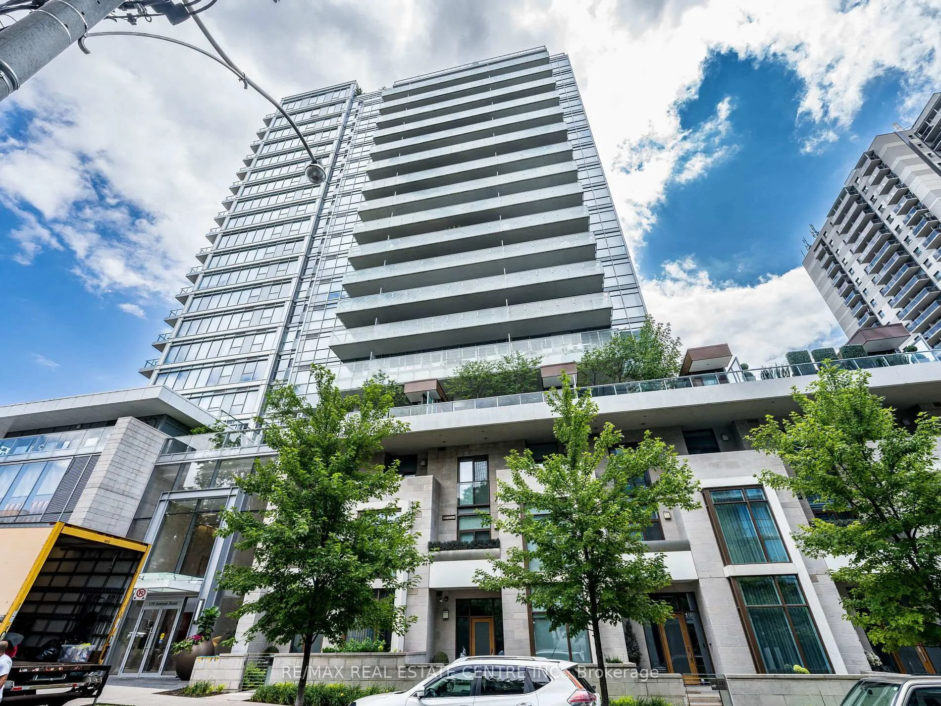 Front of Unit 1203, 170 Avenue Road
