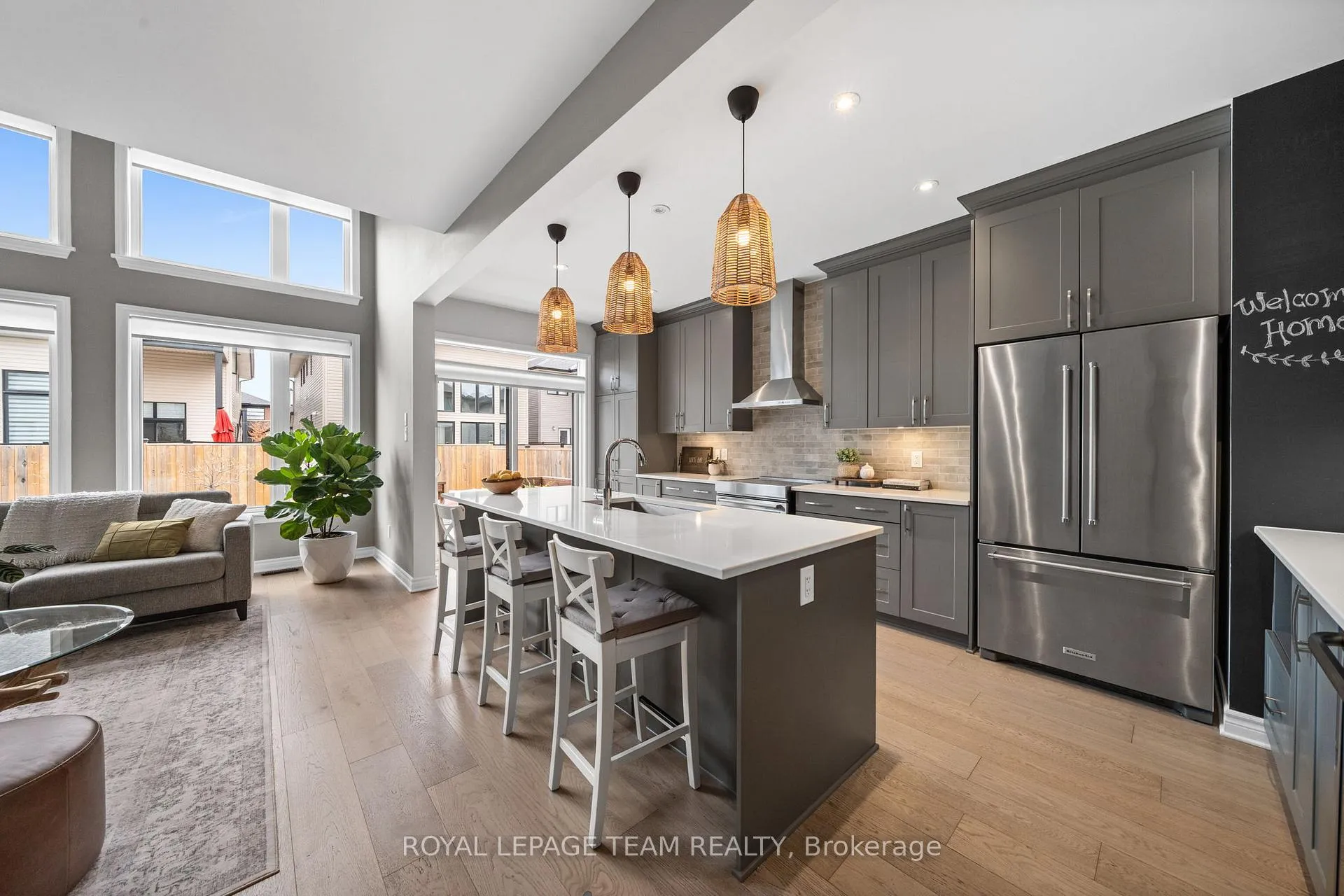 Photo 8 of 84 Warrior Street, Ottawa, Kanata - Emerald Meadows/Trailwest — HOMEH