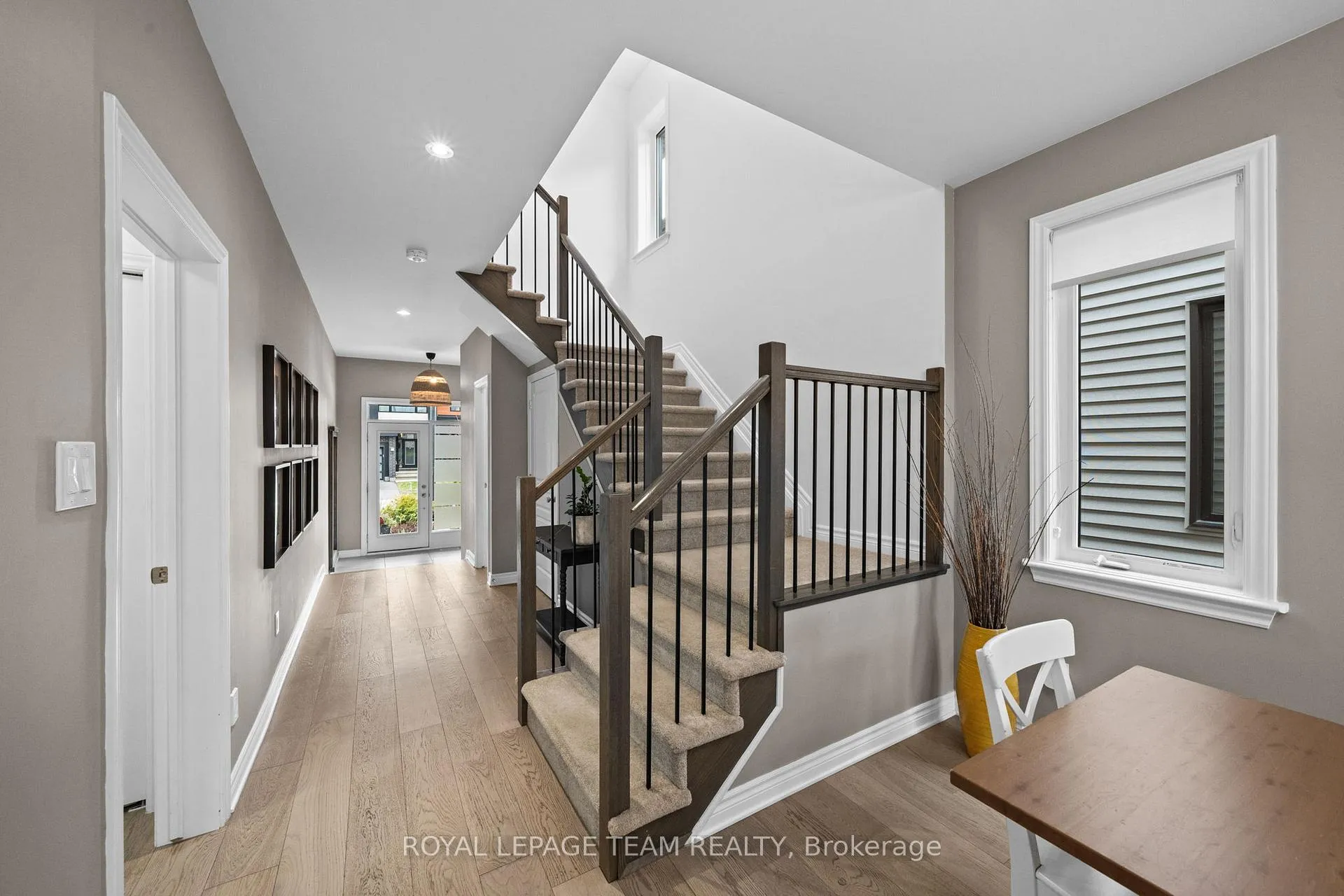 Photo 18 of 84 Warrior Street, Ottawa, Kanata - Emerald Meadows/Trailwest — HOMEH