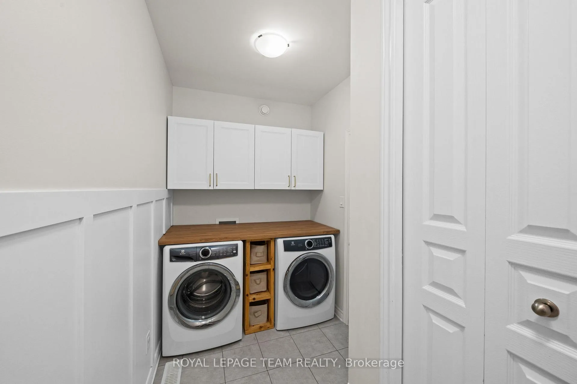 Photo 20 of 84 Warrior Street, Ottawa, Kanata - Emerald Meadows/Trailwest — HOMEH