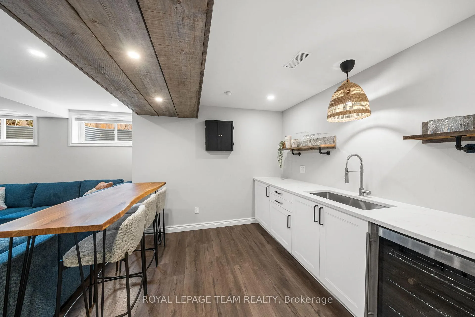 Photo 41 of 84 Warrior Street, Ottawa, Kanata - Emerald Meadows/Trailwest — HOMEH