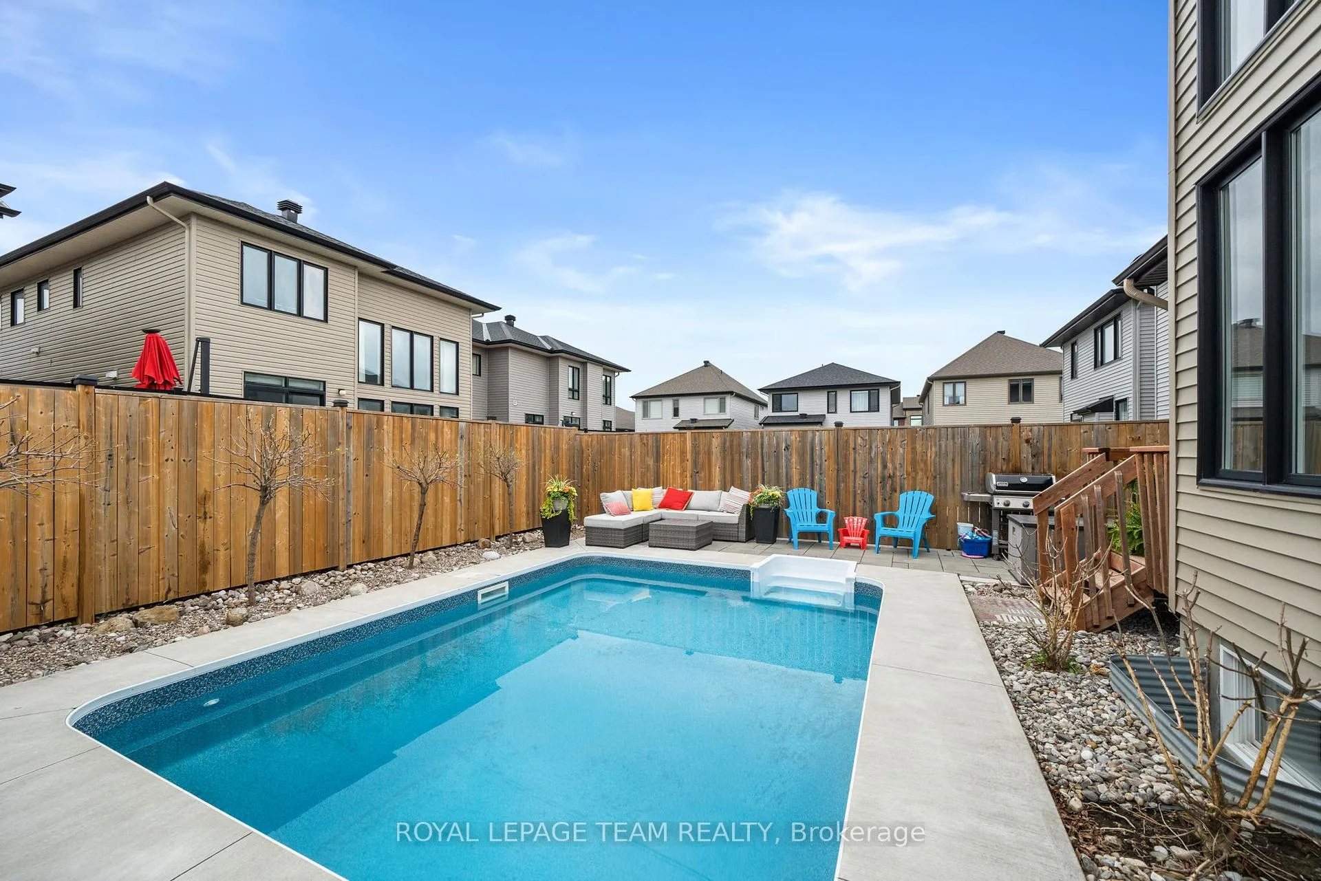 Photo 45 of 84 Warrior Street, Ottawa, Kanata - Emerald Meadows/Trailwest — HOMEH