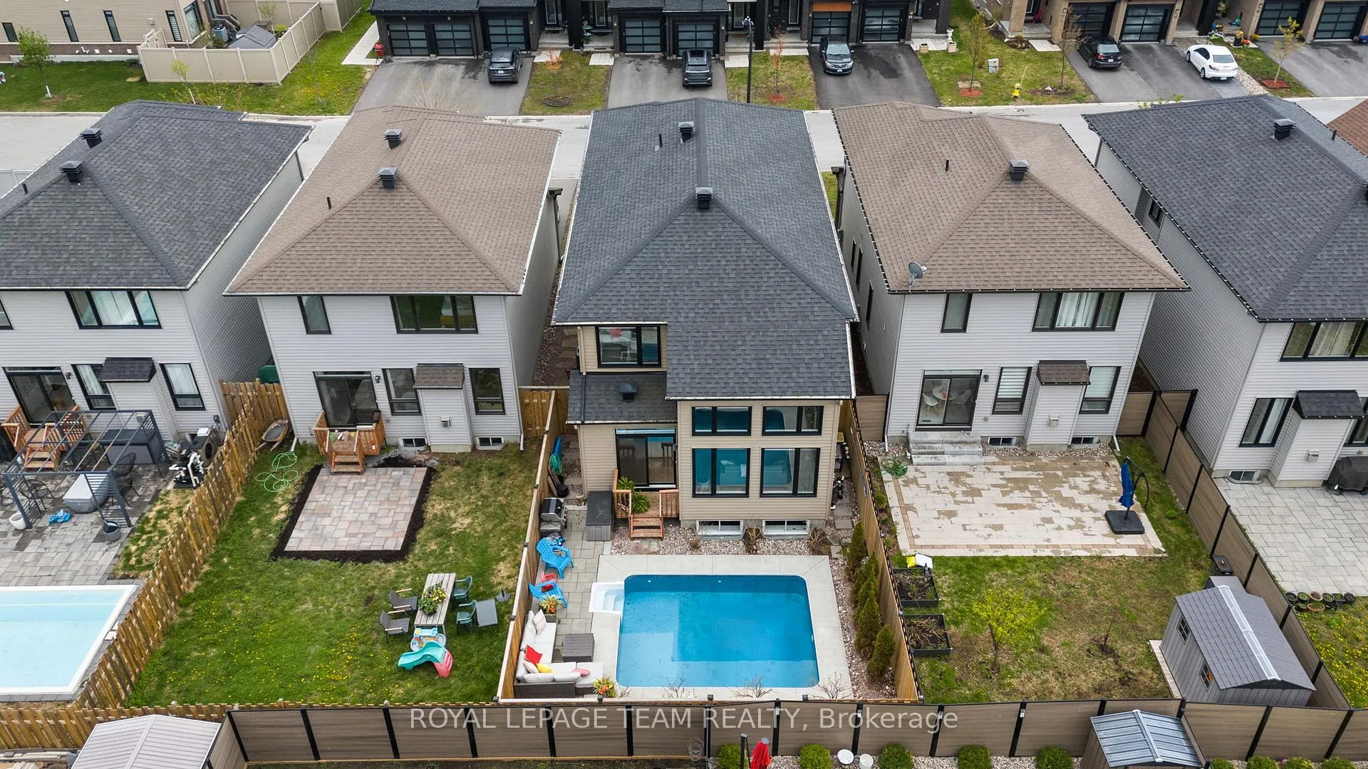 Photo 49 of 84 Warrior Street, Ottawa, Kanata - Emerald Meadows/Trailwest — HOMEH