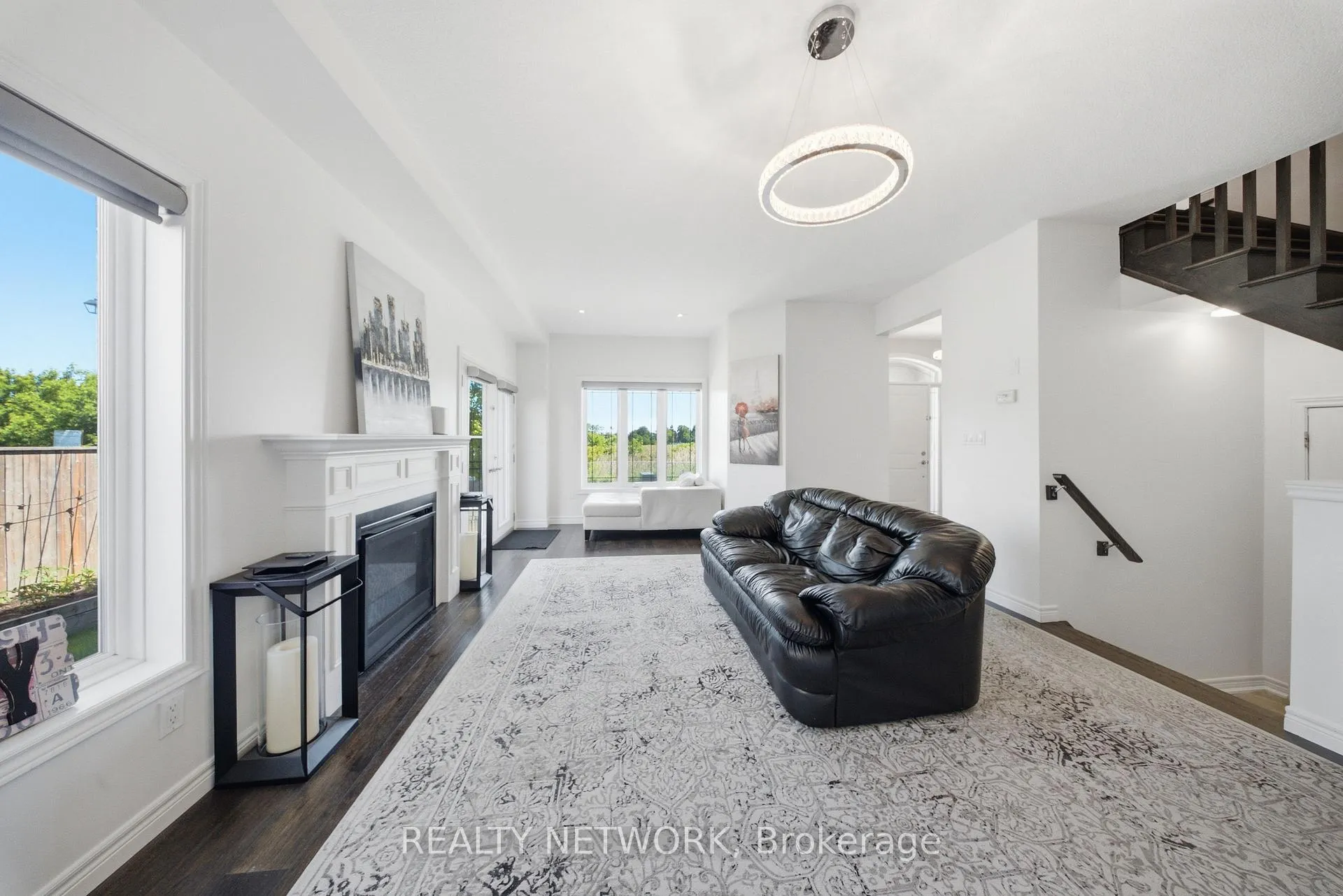 Photo 11 of 104 Sonoma Valley Crescent, Hamilton, Mewburn — HOMEH