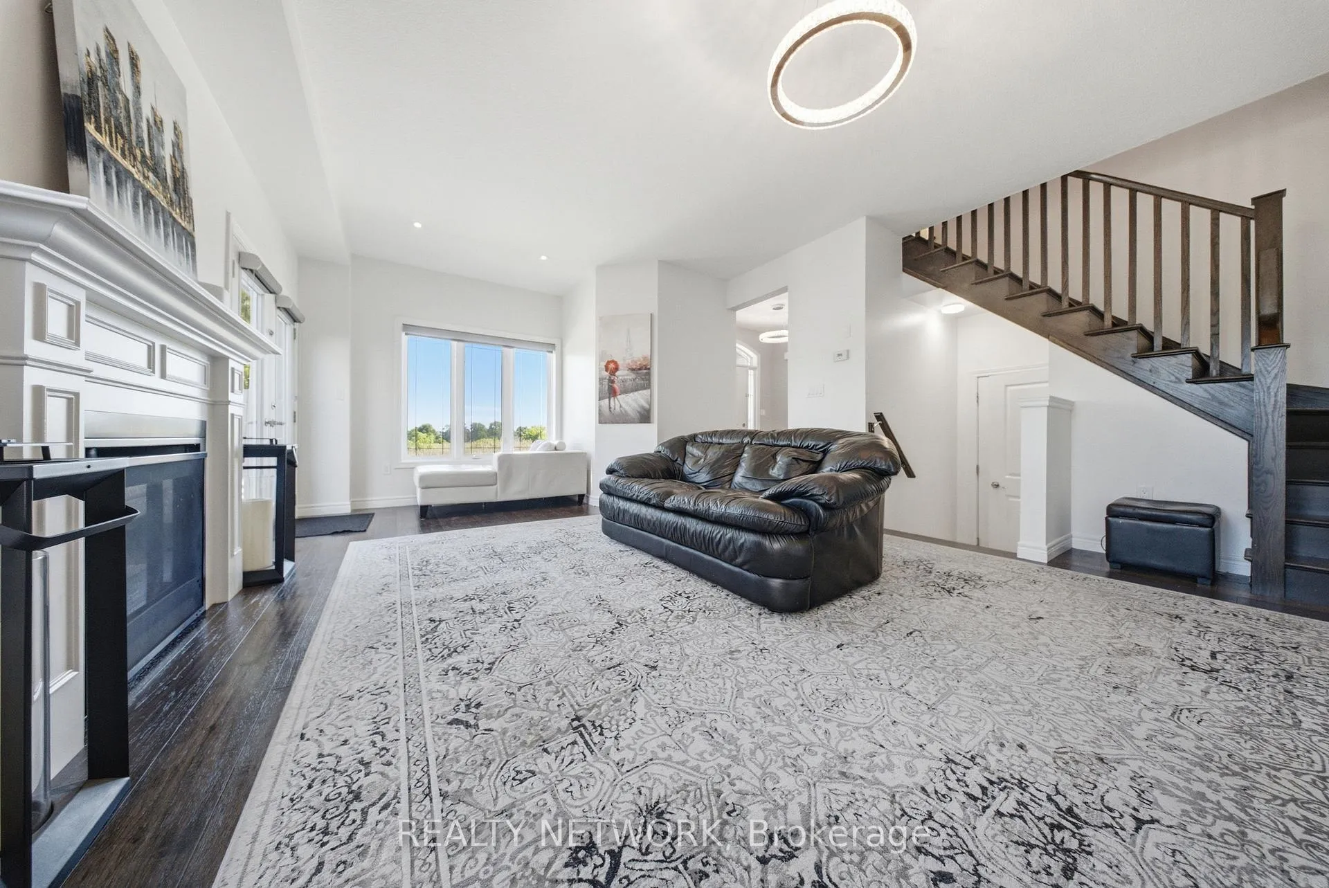 Photo 14 of 104 Sonoma Valley Crescent, Hamilton, Mewburn — HOMEH