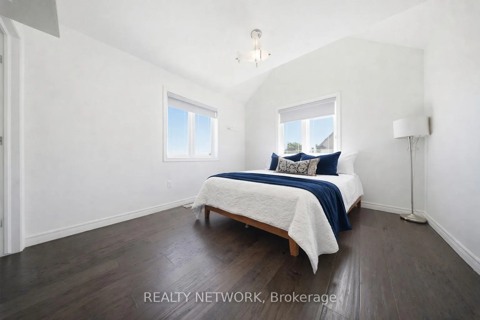 Photo 22 of 104 Sonoma Valley Crescent, Hamilton, Mewburn — HOMEH