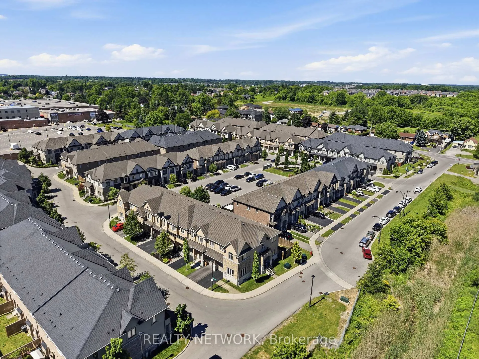 Photo 37 of 104 Sonoma Valley Crescent, Hamilton, Mewburn — HOMEH