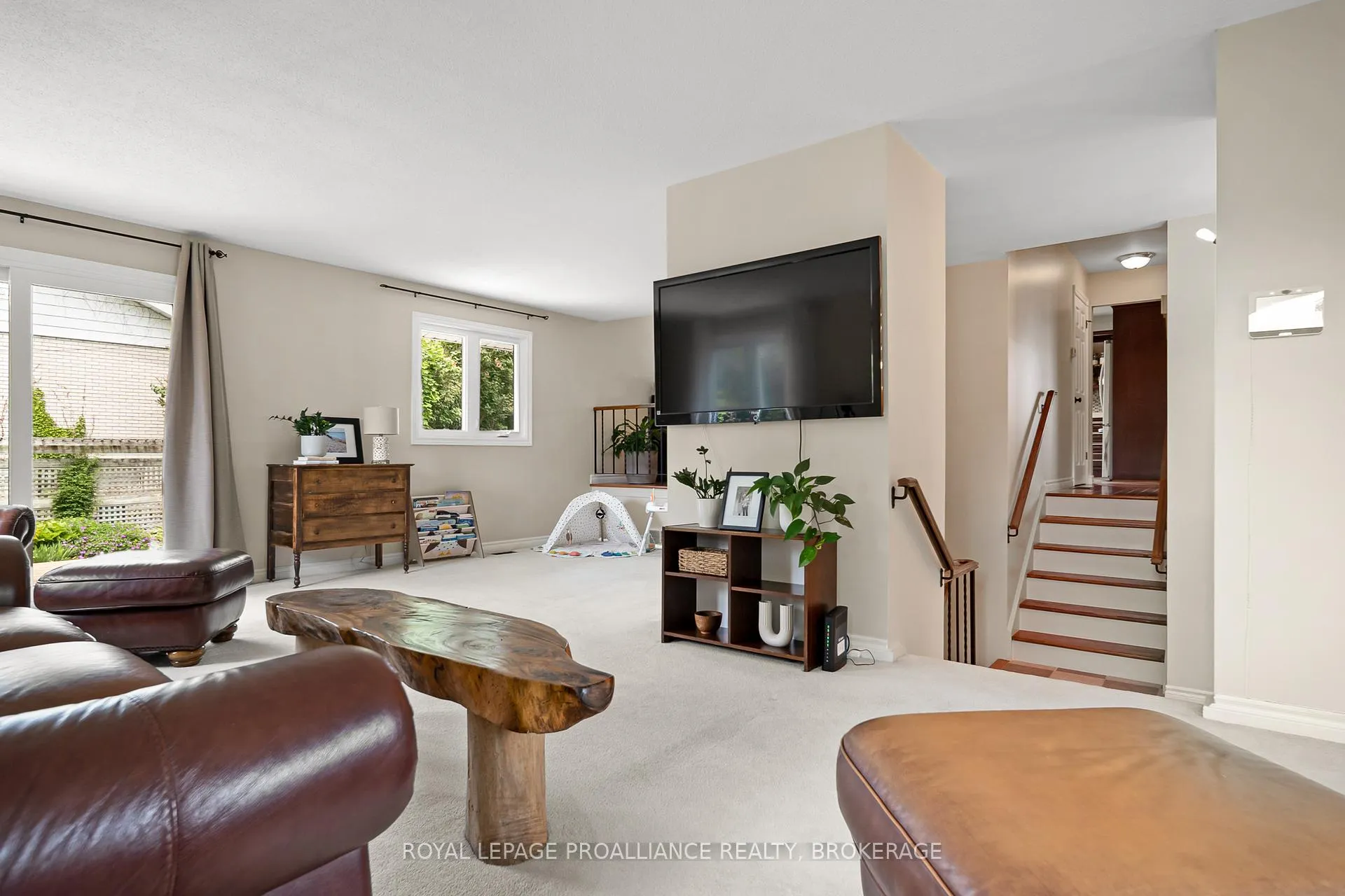 Photo 8 of 34 Keller Drive, Belleville, Belleville Ward — HOMEH