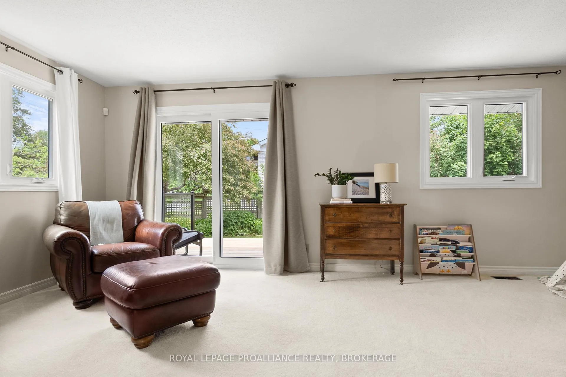 Photo 10 of 34 Keller Drive, Belleville, Belleville Ward — HOMEH