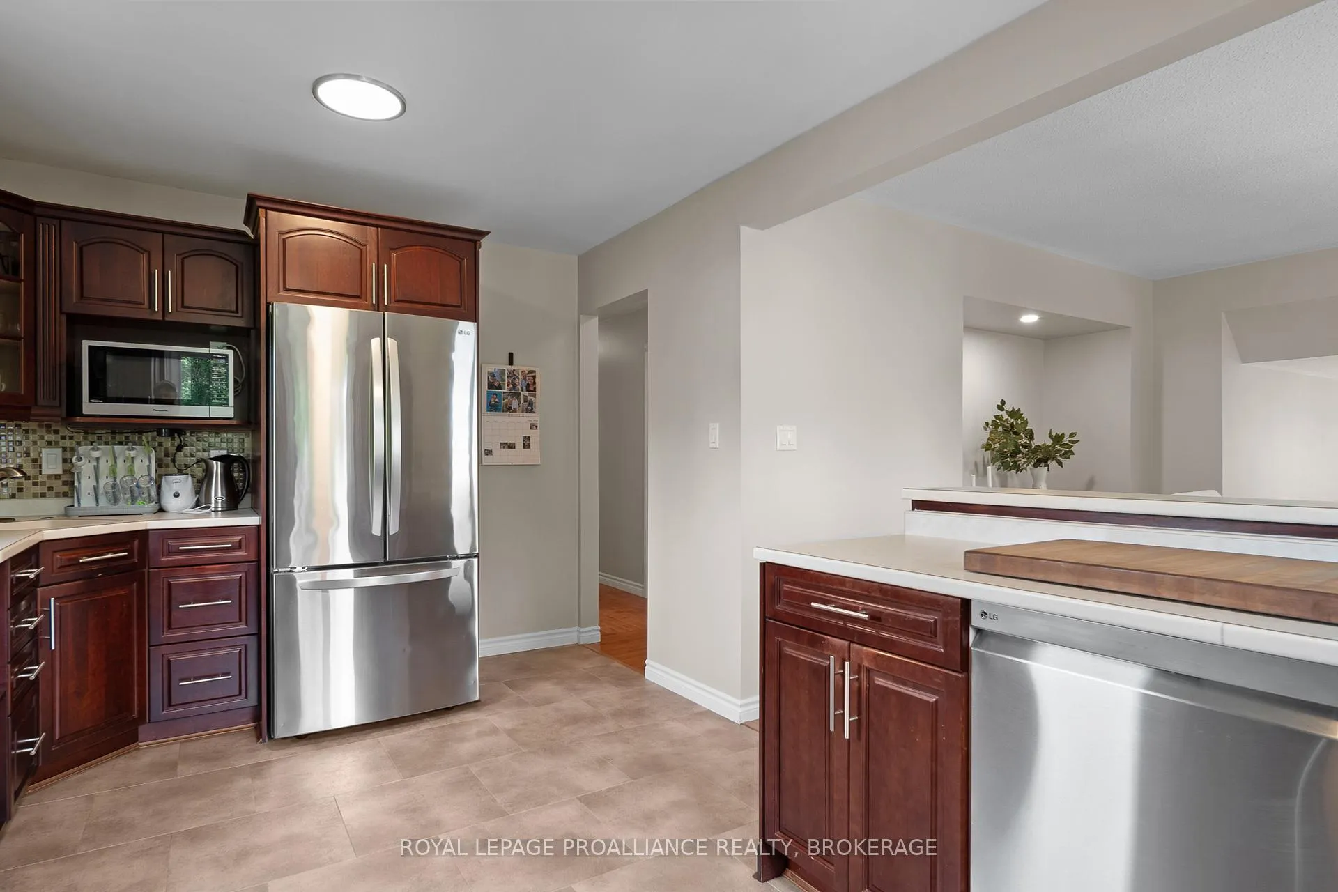 Photo 16 of 34 Keller Drive, Belleville, Belleville Ward — HOMEH