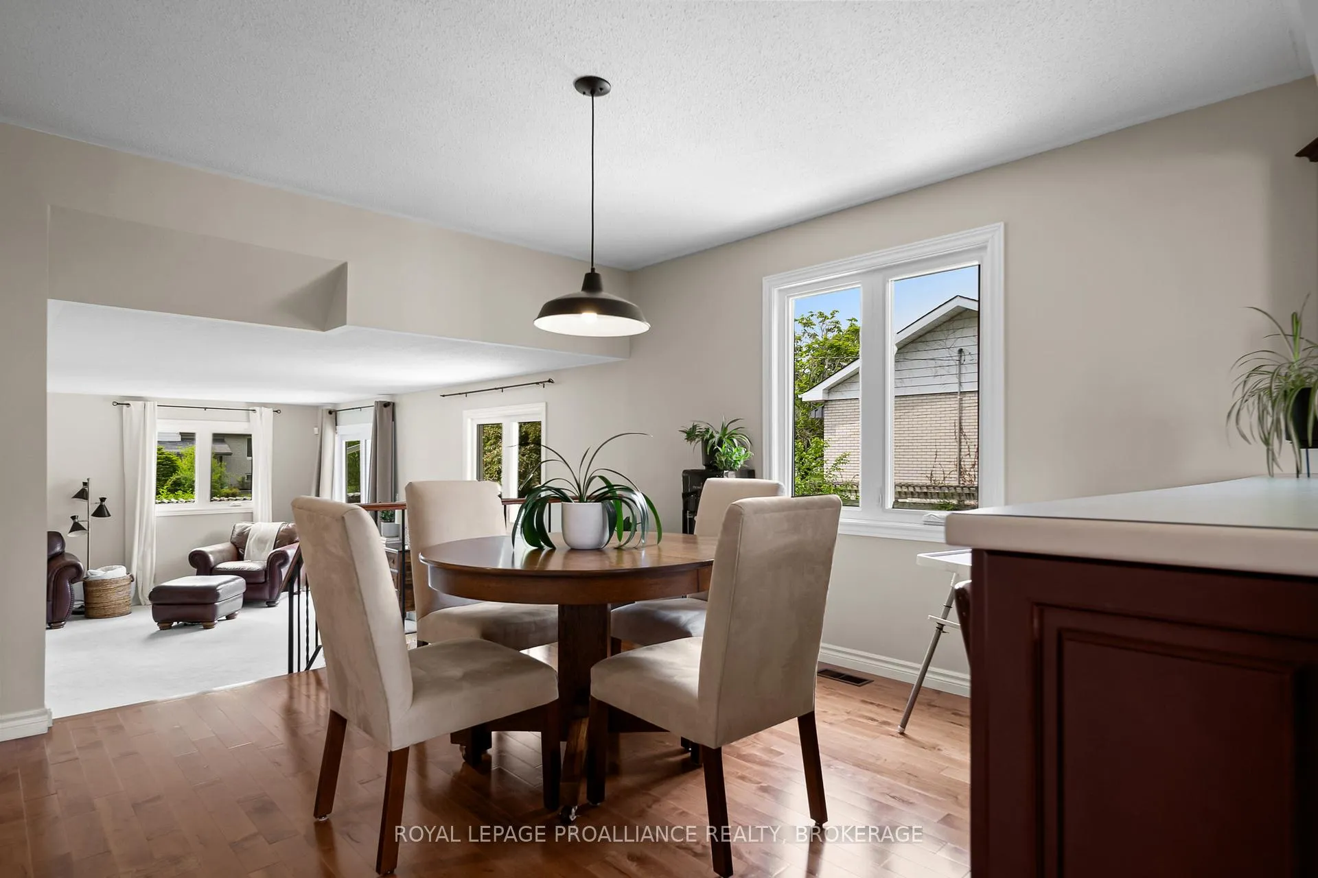 Photo 17 of 34 Keller Drive, Belleville, Belleville Ward — HOMEH