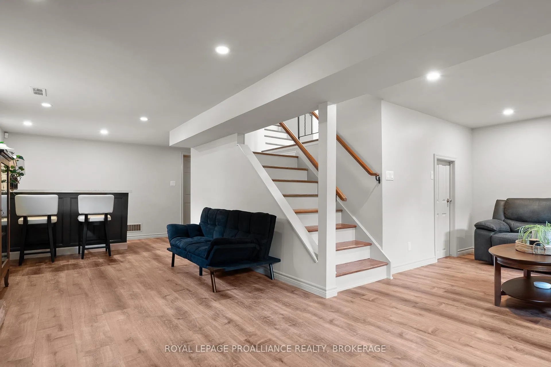 Photo 29 of 34 Keller Drive, Belleville, Belleville Ward — HOMEH