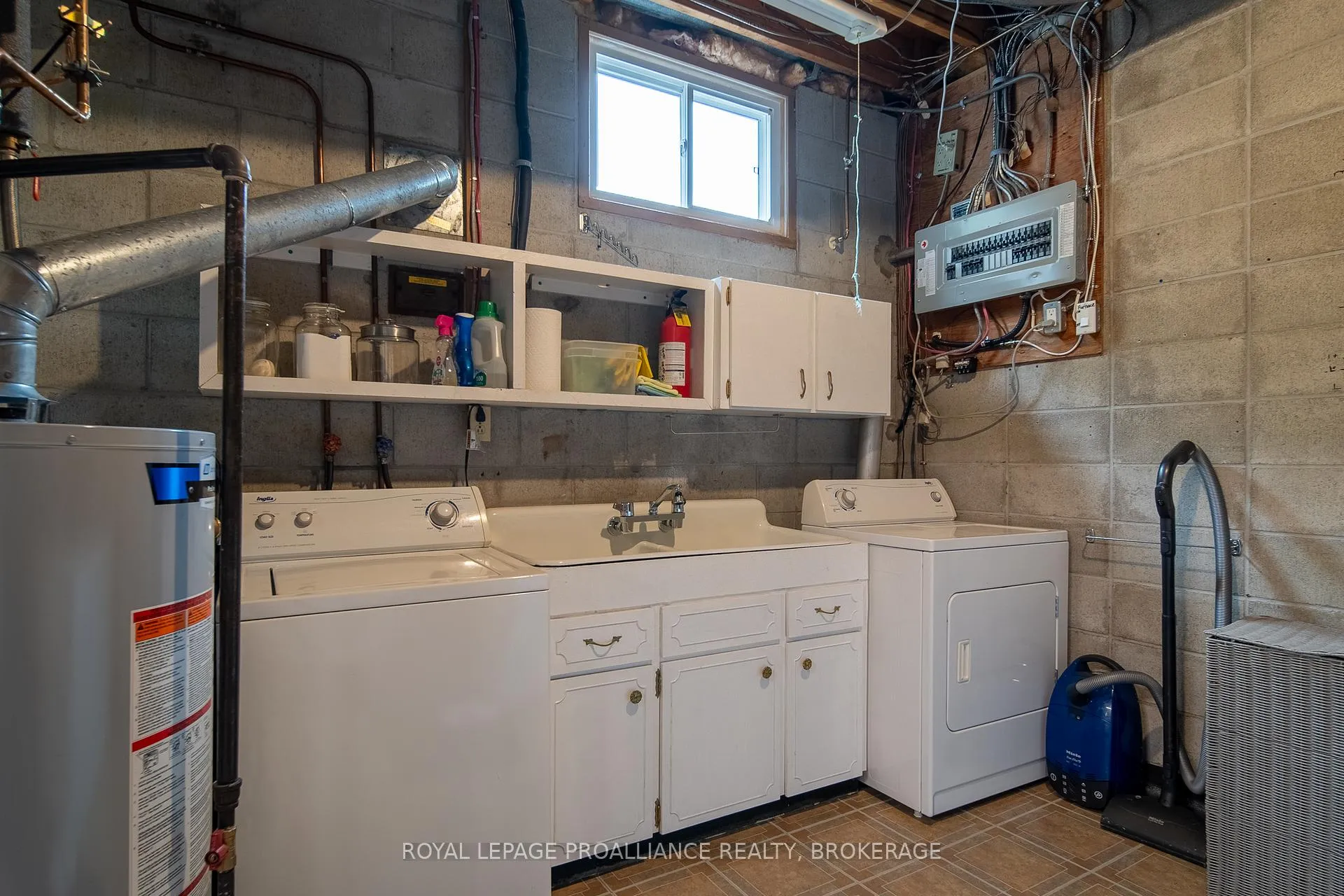 Photo 36 of 34 Keller Drive, Belleville, Belleville Ward — HOMEH