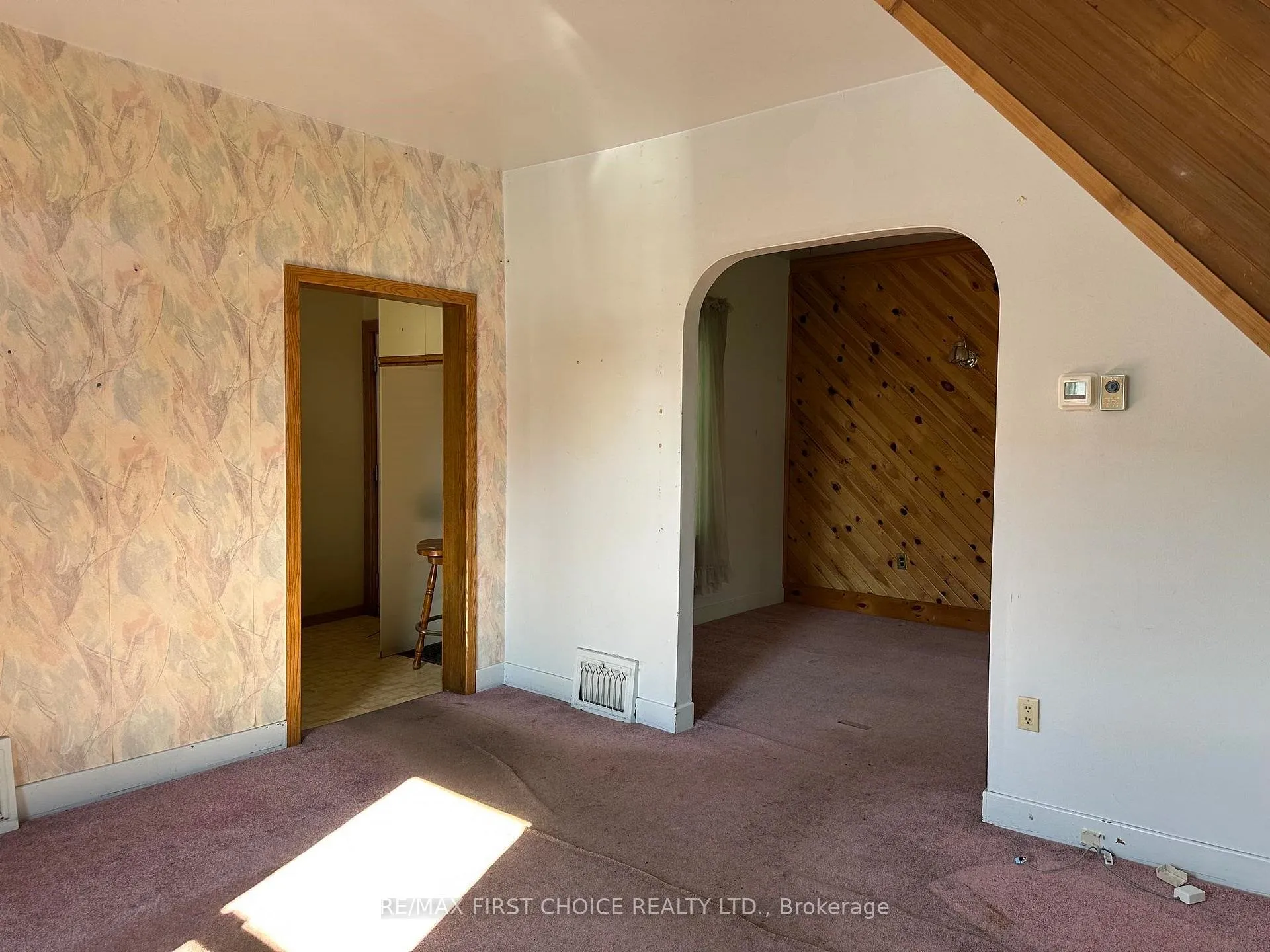 Photo 7 of 520 Van Norman Street, Thunder Bay, College Heights — HOMEH