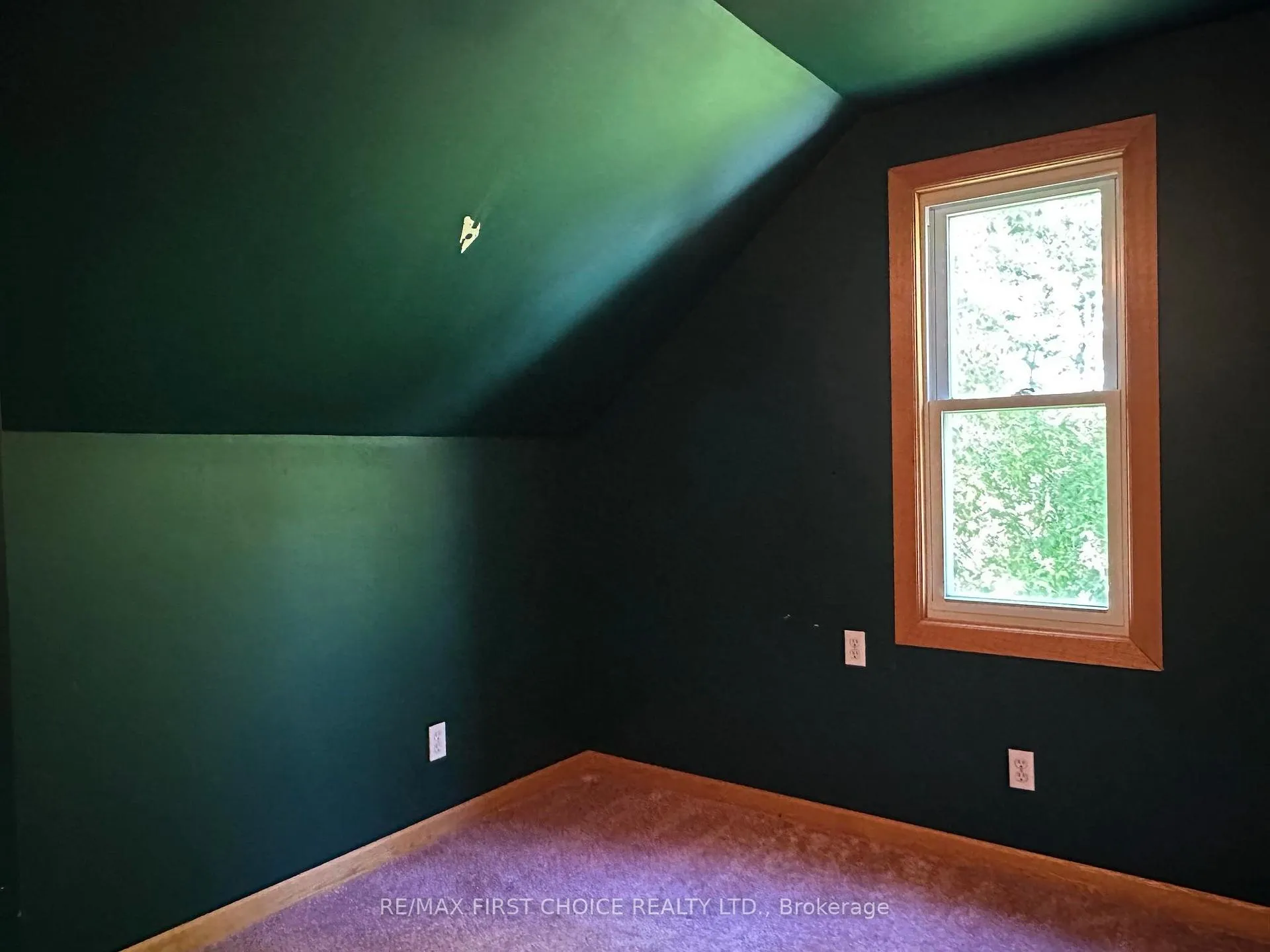 Photo 16 of 520 Van Norman Street, Thunder Bay, College Heights — HOMEH