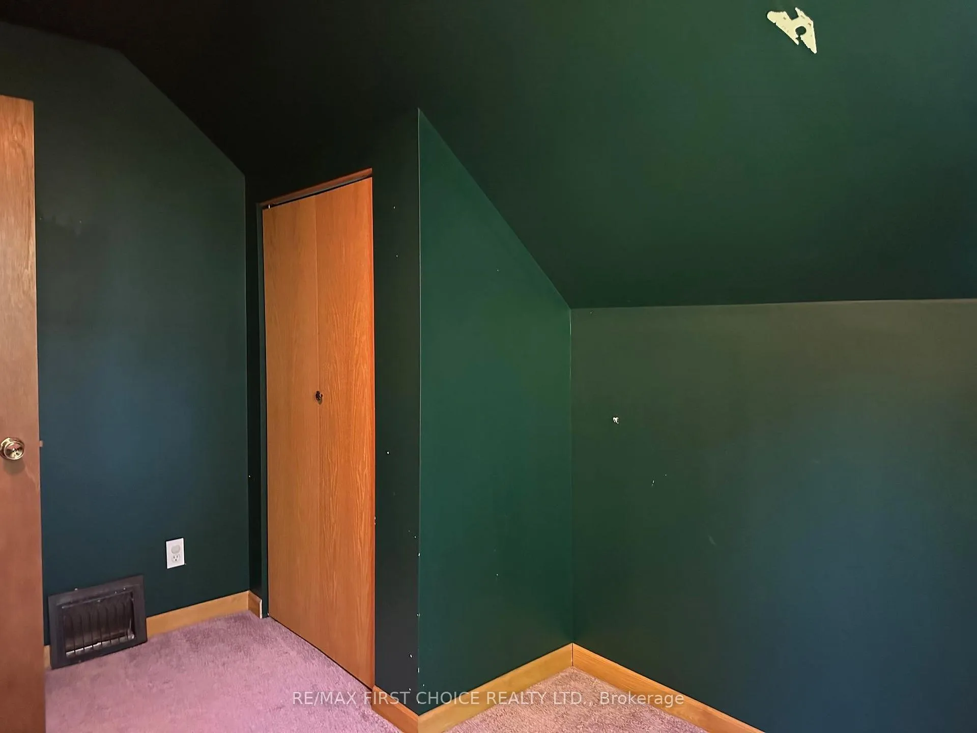 Photo 17 of 520 Van Norman Street, Thunder Bay, College Heights — HOMEH