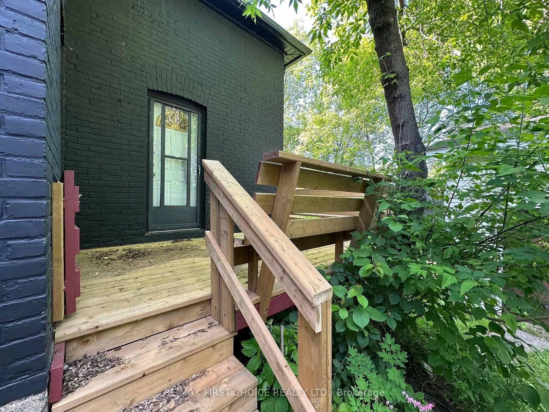Photo 25 of 520 Van Norman Street, Thunder Bay, College Heights — HOMEH