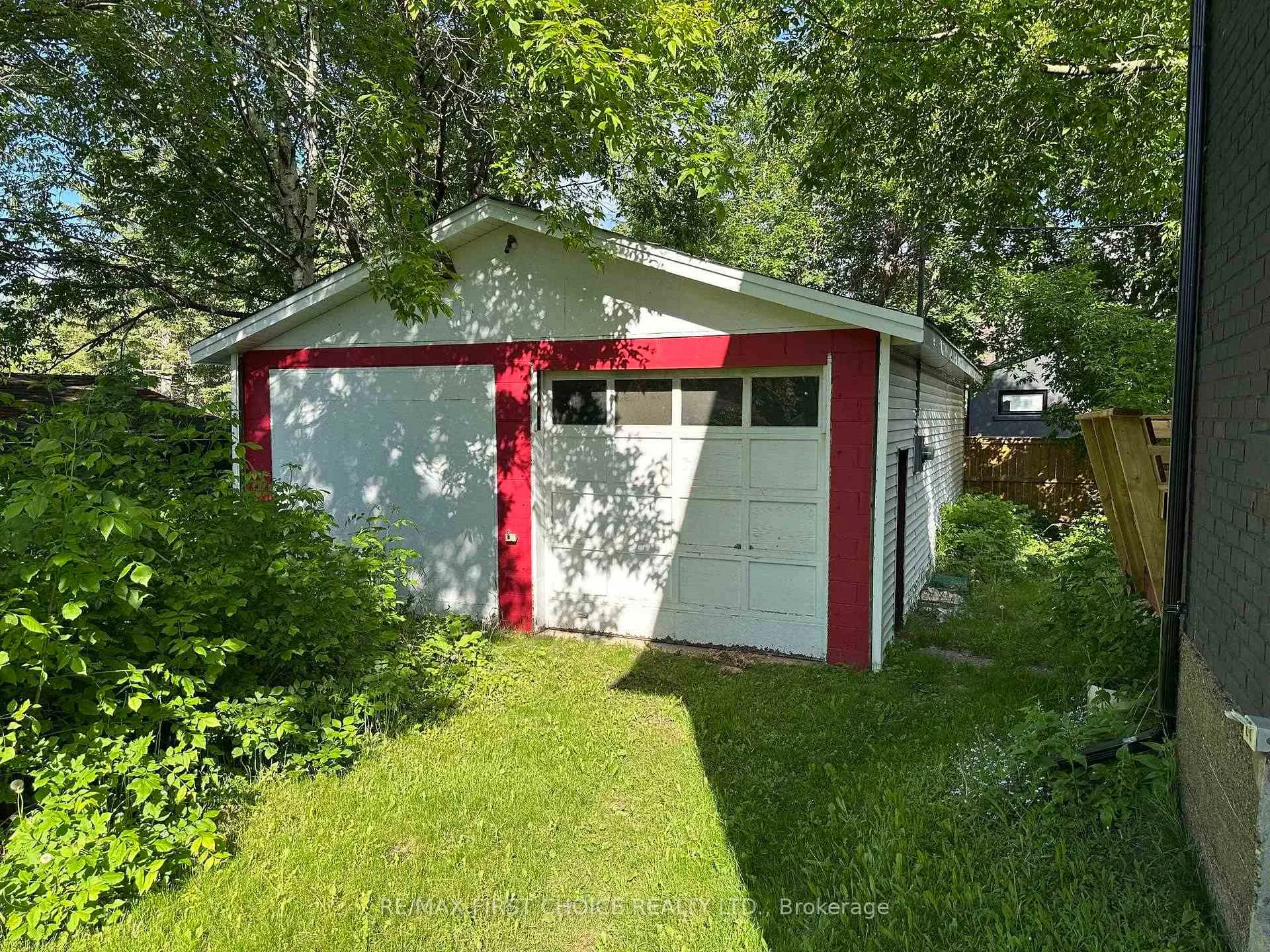 Photo 26 of 520 Van Norman Street, Thunder Bay, College Heights — HOMEH