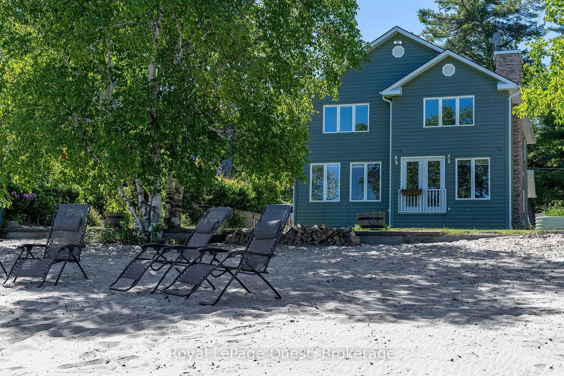 Photo 1 of 16 East Beach Road, Tiny, Rural Tiny — HOMEH