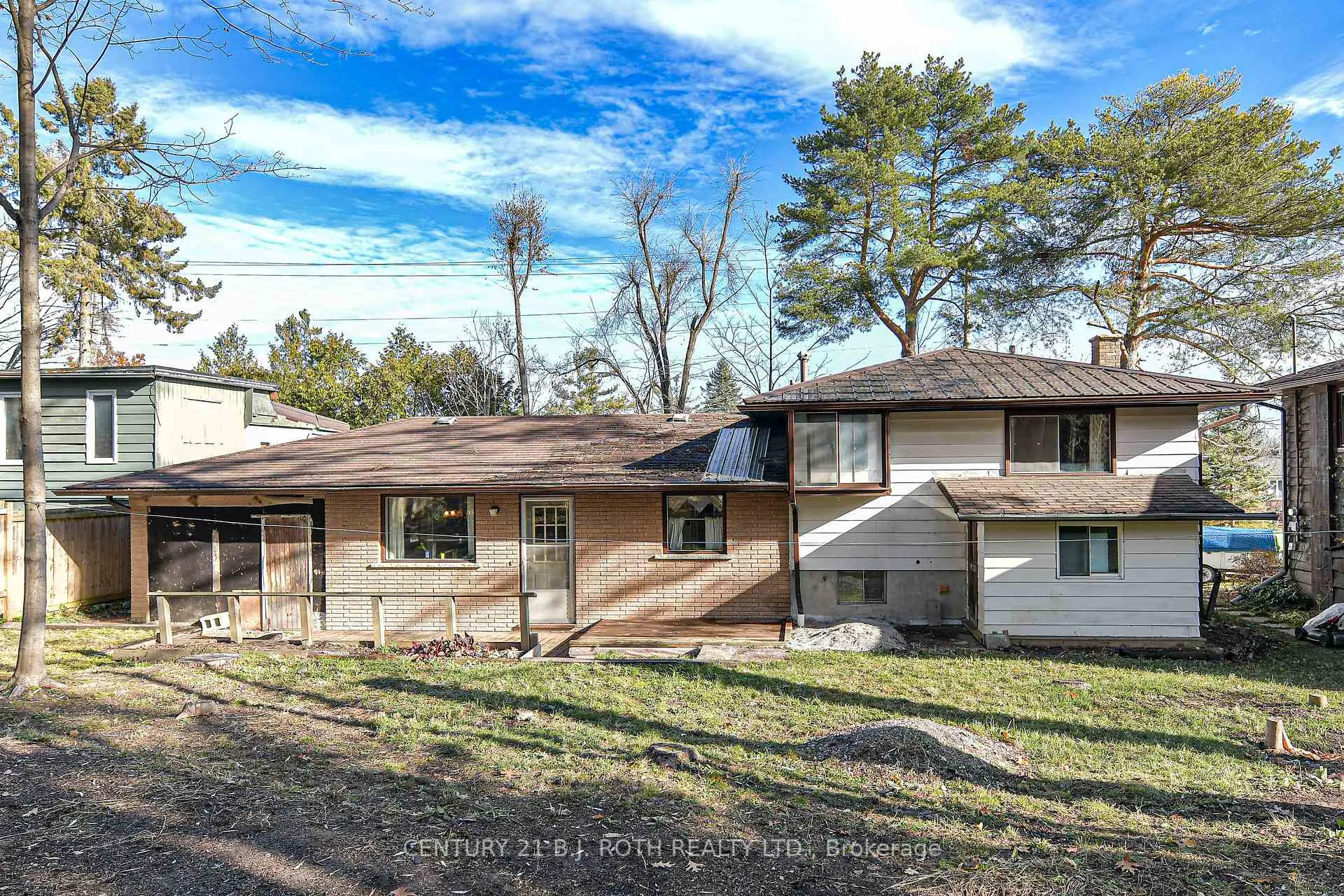 Photo 2 of 427 Sundial Drive, Orillia — HOMEH