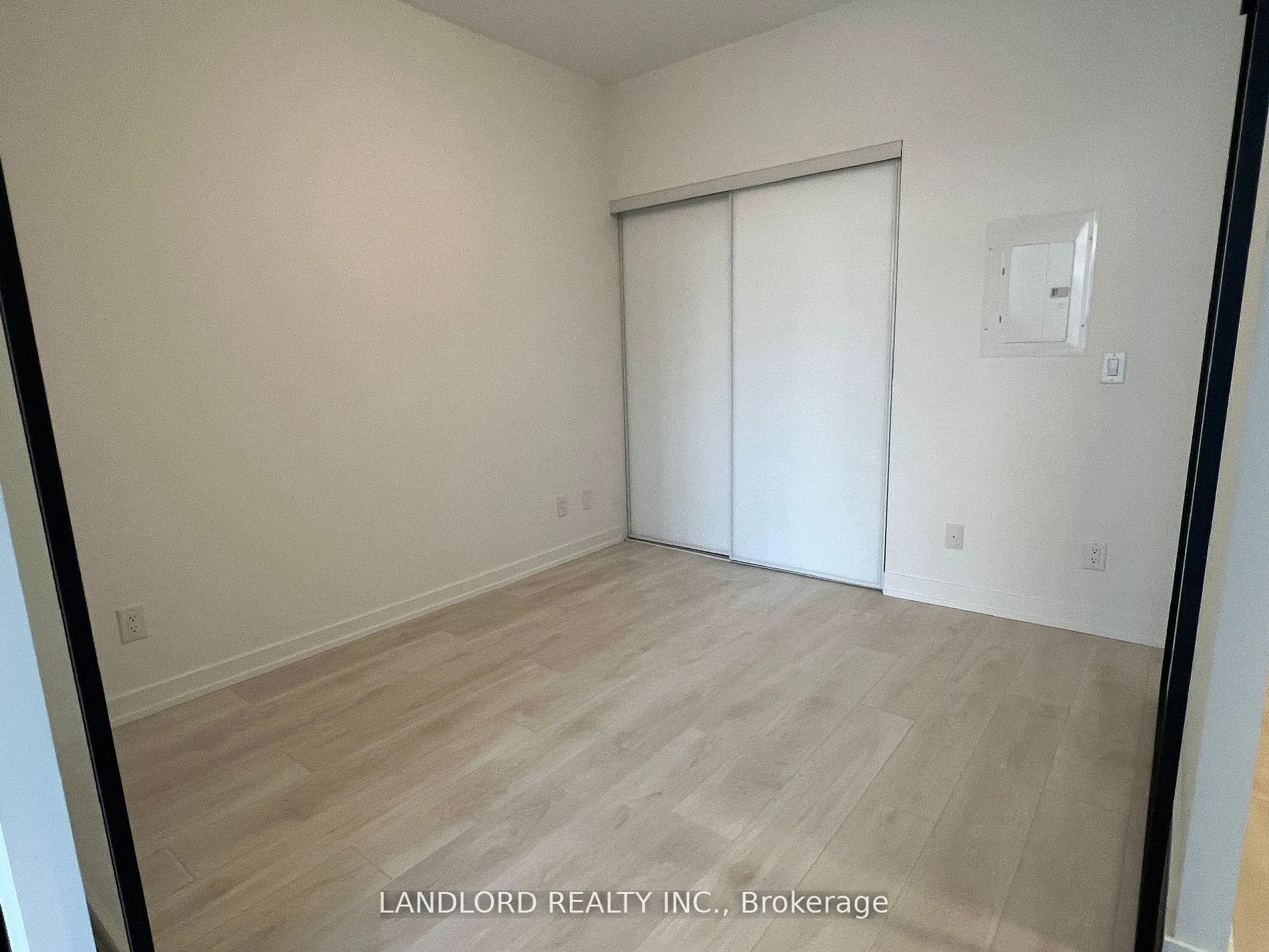 Photo 7 of Unit 323, 5 Defries Street, Toronto, Regent Park — HOMEH