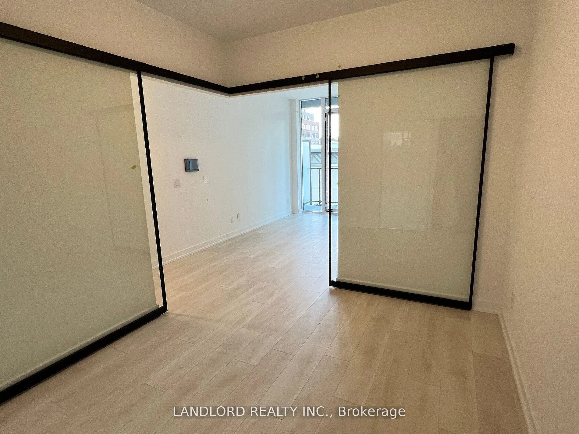 Photo 8 of Unit 323, 5 Defries Street, Toronto, Regent Park — HOMEH