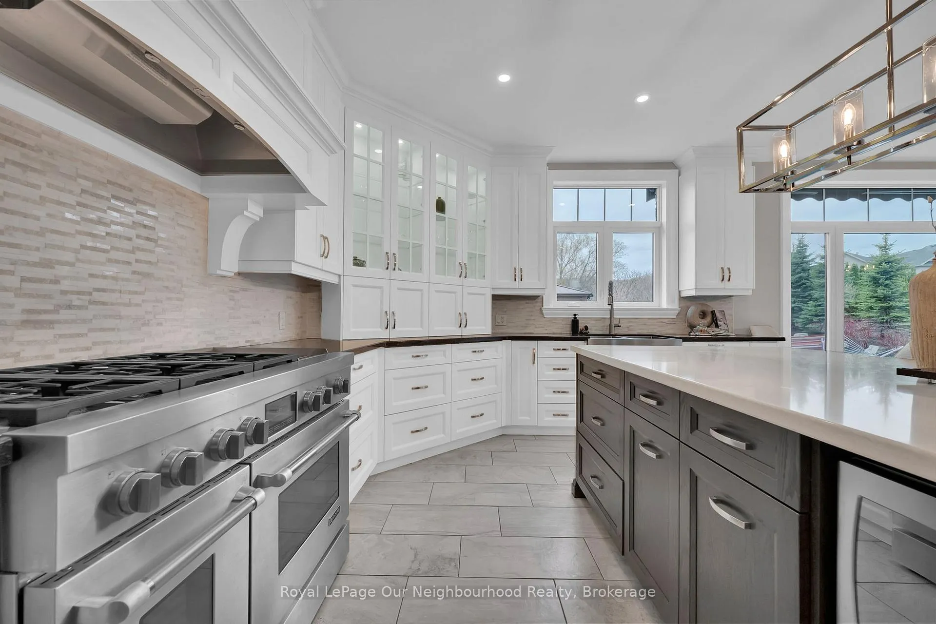 Photo 13 of 9 Powers Court, Clarington, Rural Clarington — HOMEH