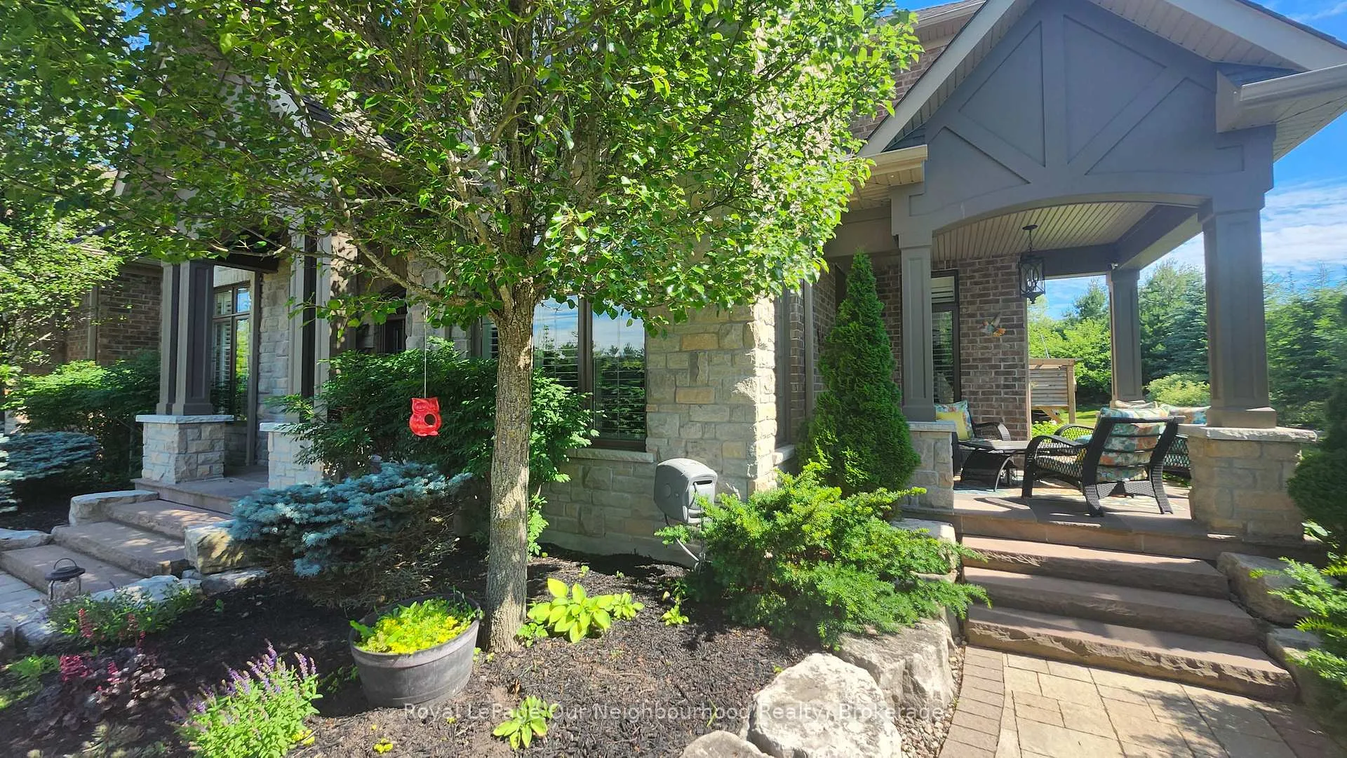 Photo 3 of 9 Powers Court, Clarington, Rural Clarington — HOMEH