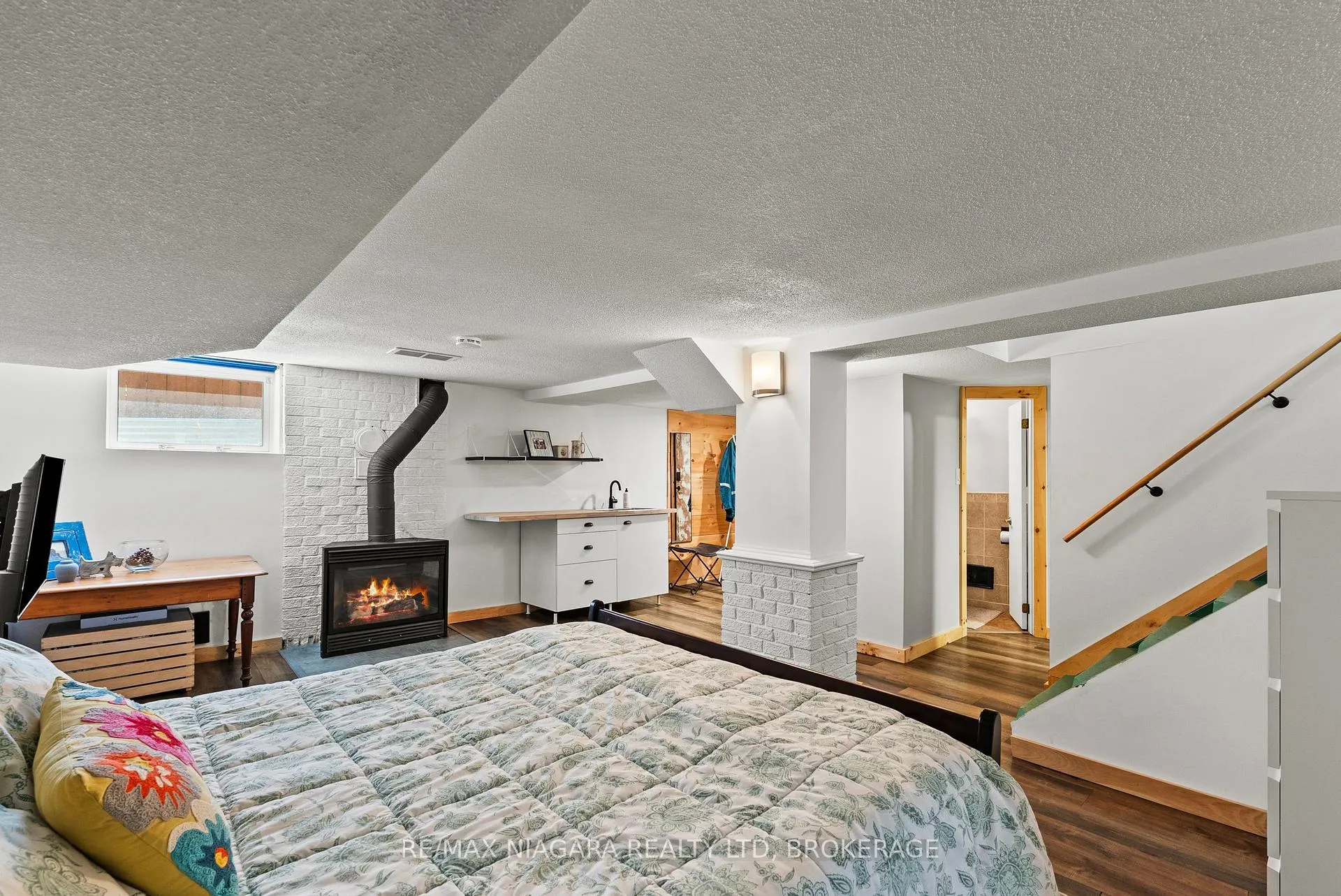 Photo 34 of 83 Devon Road, St. Catharines, Vine/Linwell — HOMEH