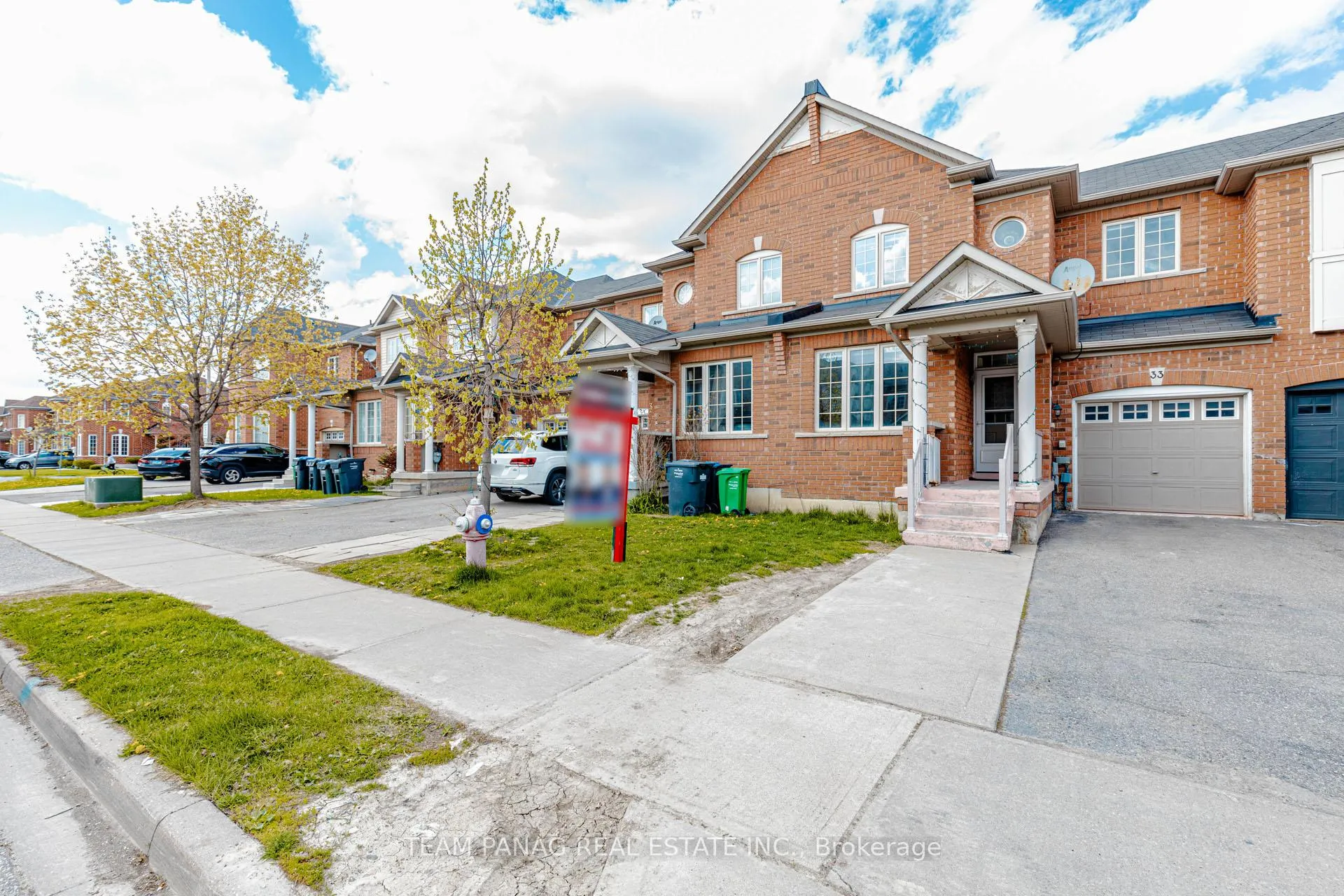 Photo 2 of 33 Frostbite Lane E, Brampton, Sandringham-Wellington — HOMEH