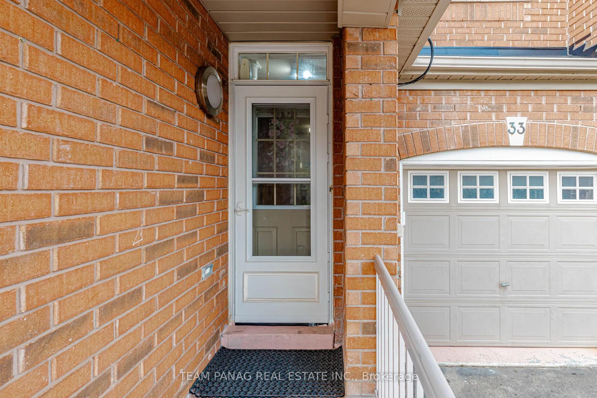 Photo 4 of 33 Frostbite Lane E, Brampton, Sandringham-Wellington — HOMEH