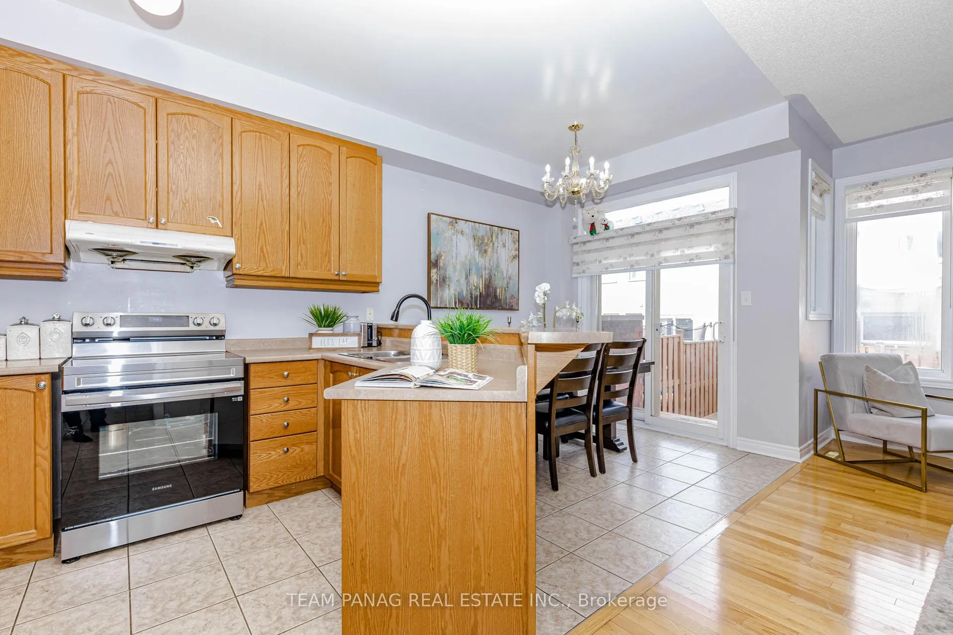 Photo 14 of 33 Frostbite Lane E, Brampton, Sandringham-Wellington — HOMEH