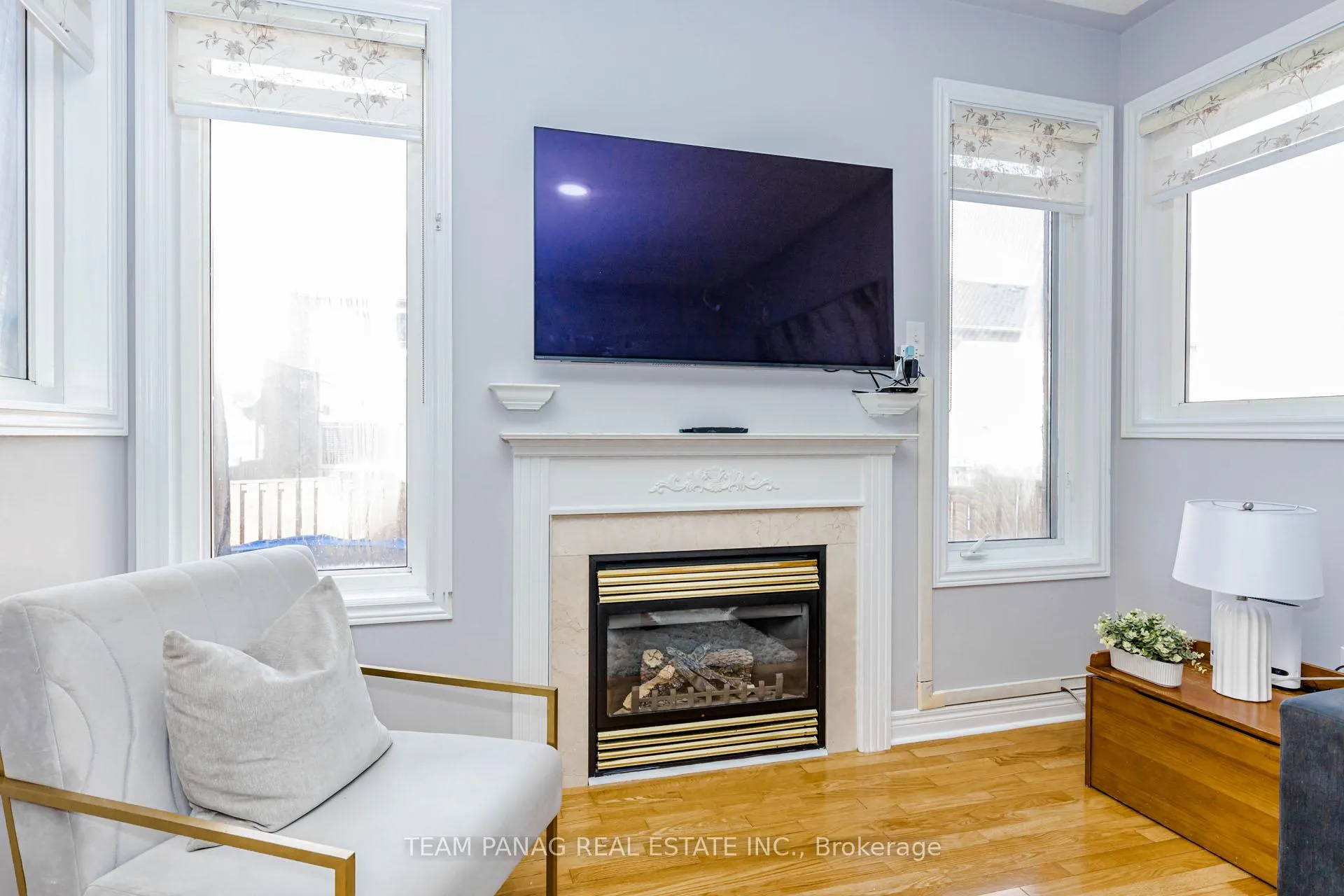 Photo 24 of 33 Frostbite Lane E, Brampton, Sandringham-Wellington — HOMEH
